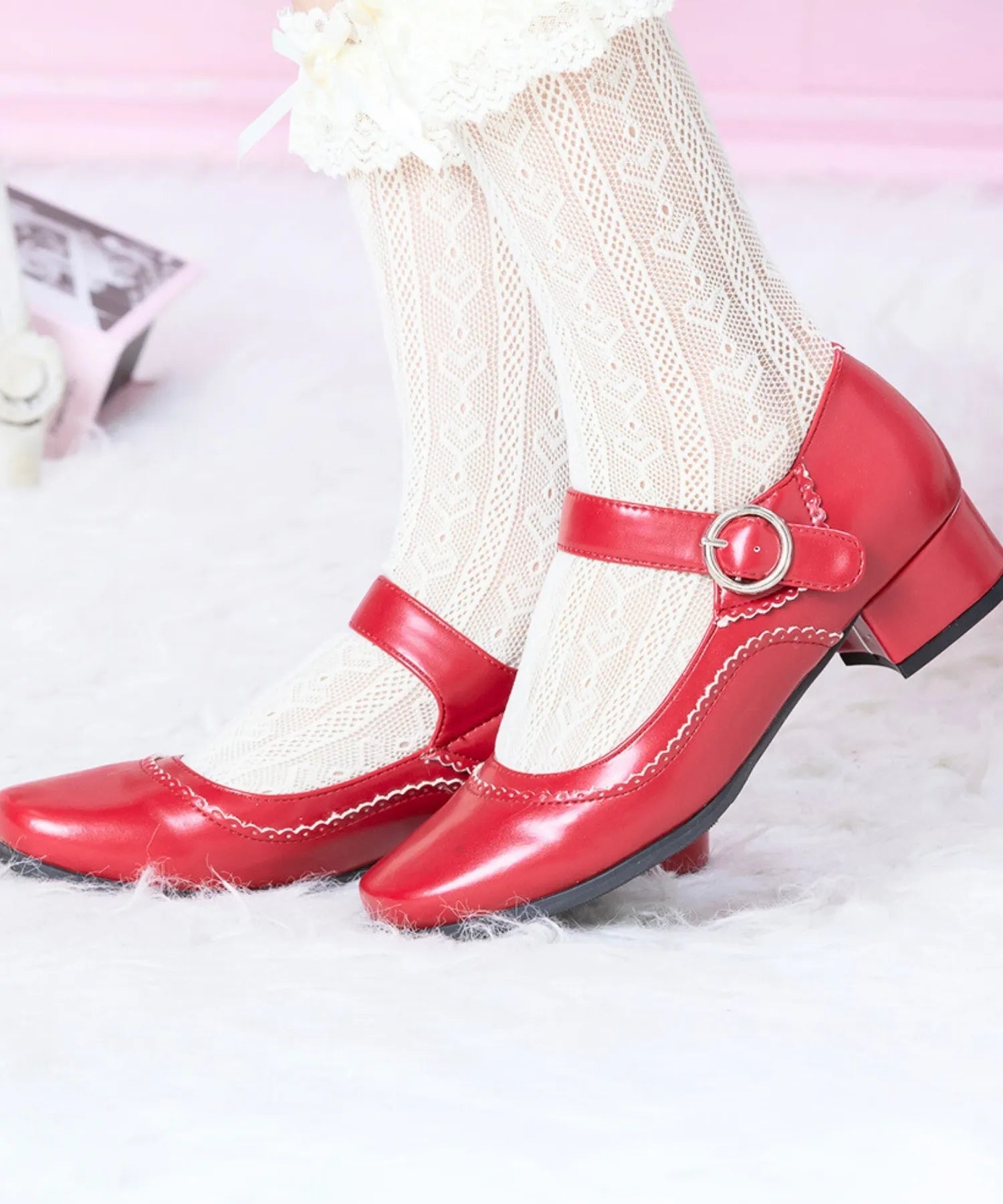 Thick strap shoes