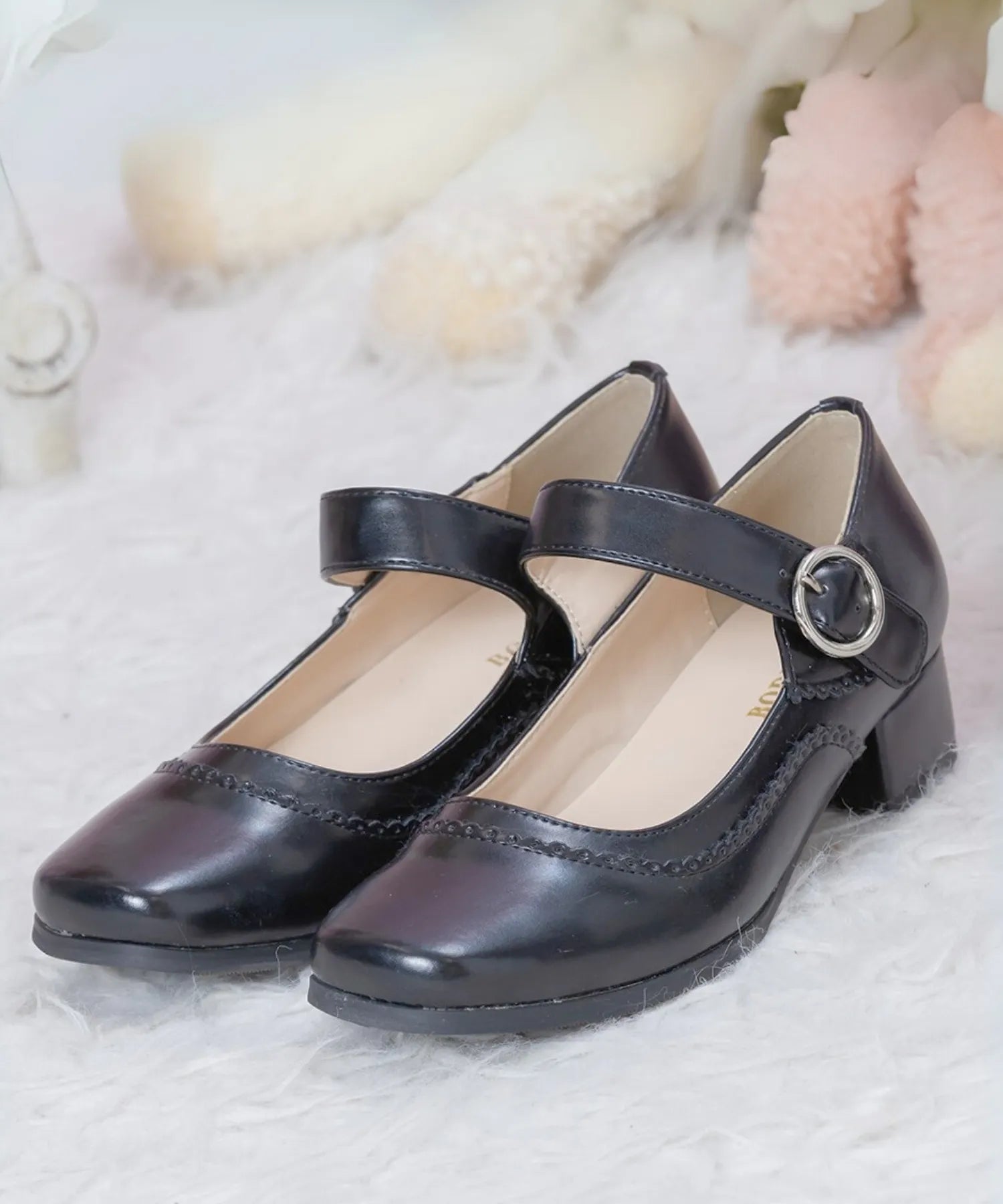 Thick strap shoes