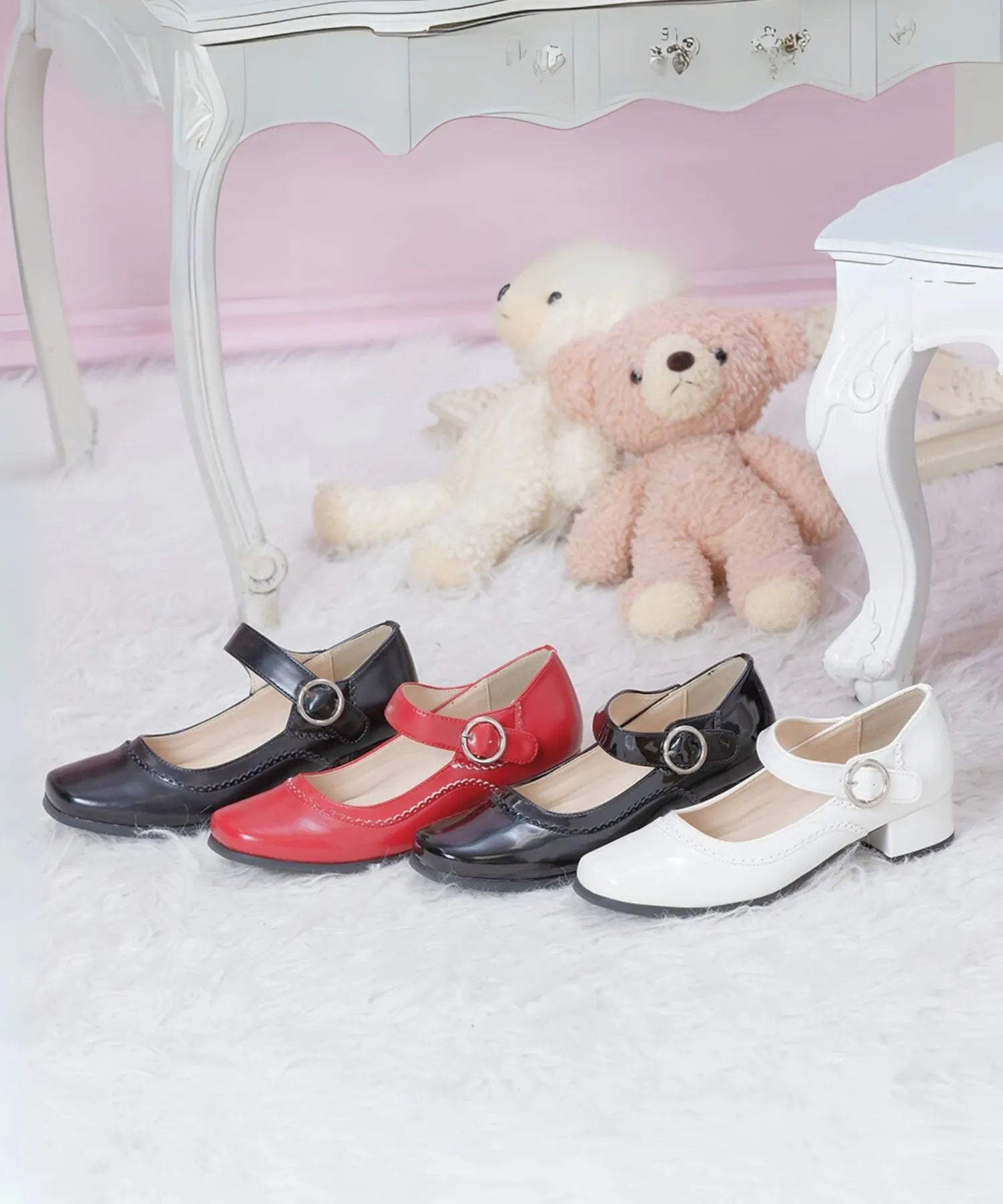 Thick strap shoes