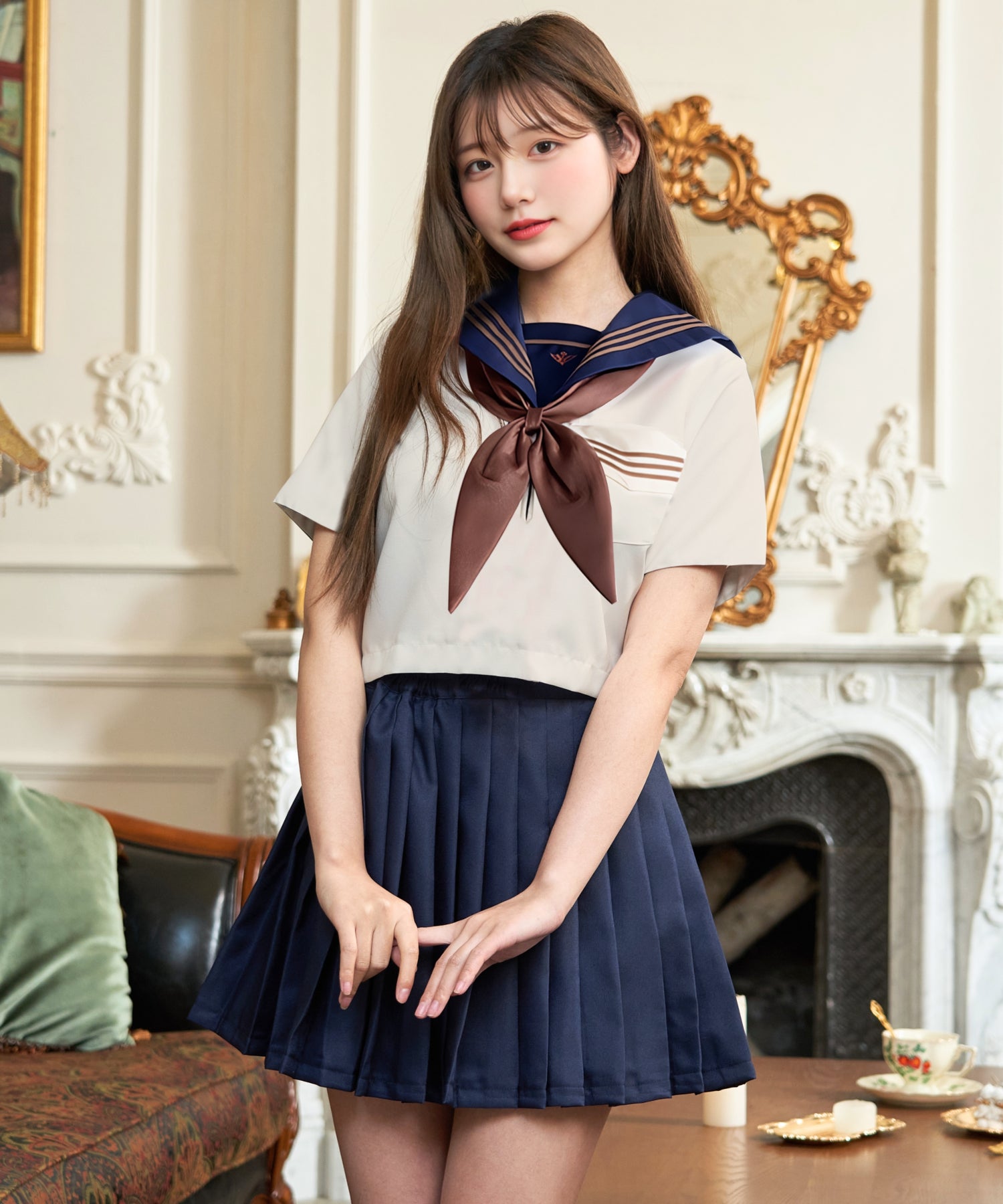 クリームベージュ半袖セーラー服