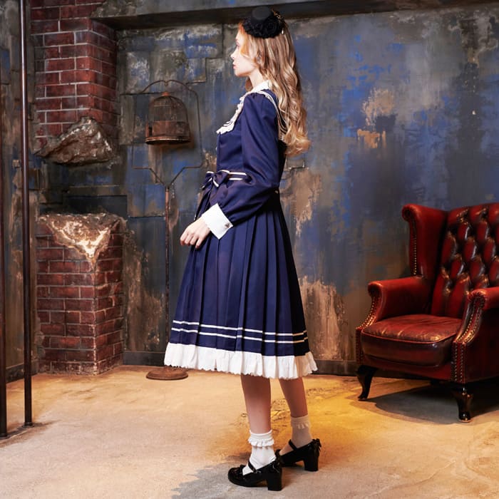 Sailor Malimplet One Piece with waist ribbon