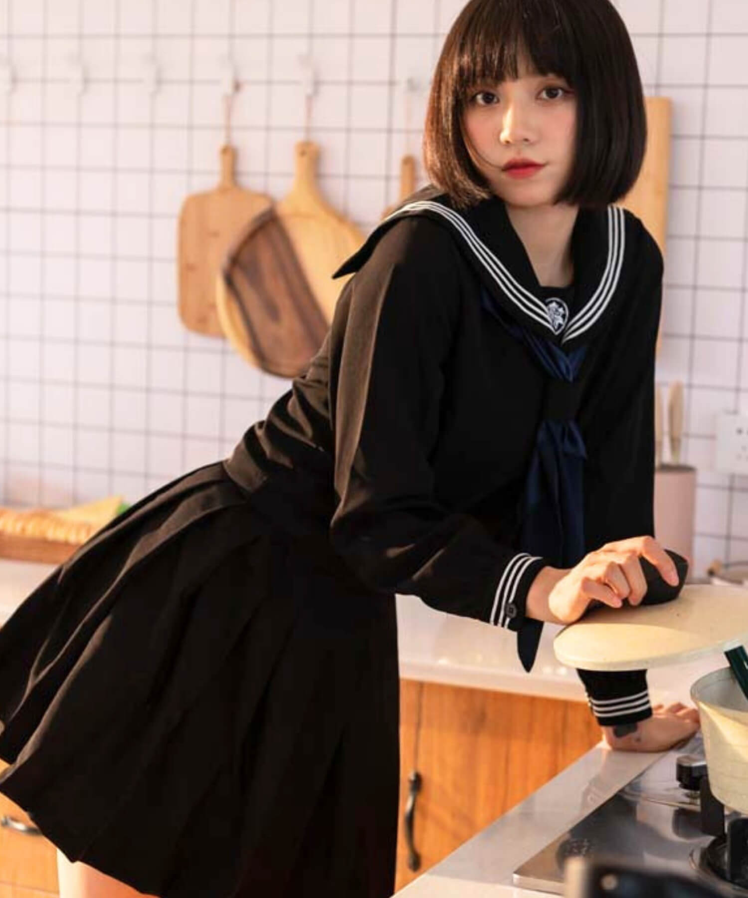 青スカーフつき刺繍入りブラックセーラー服