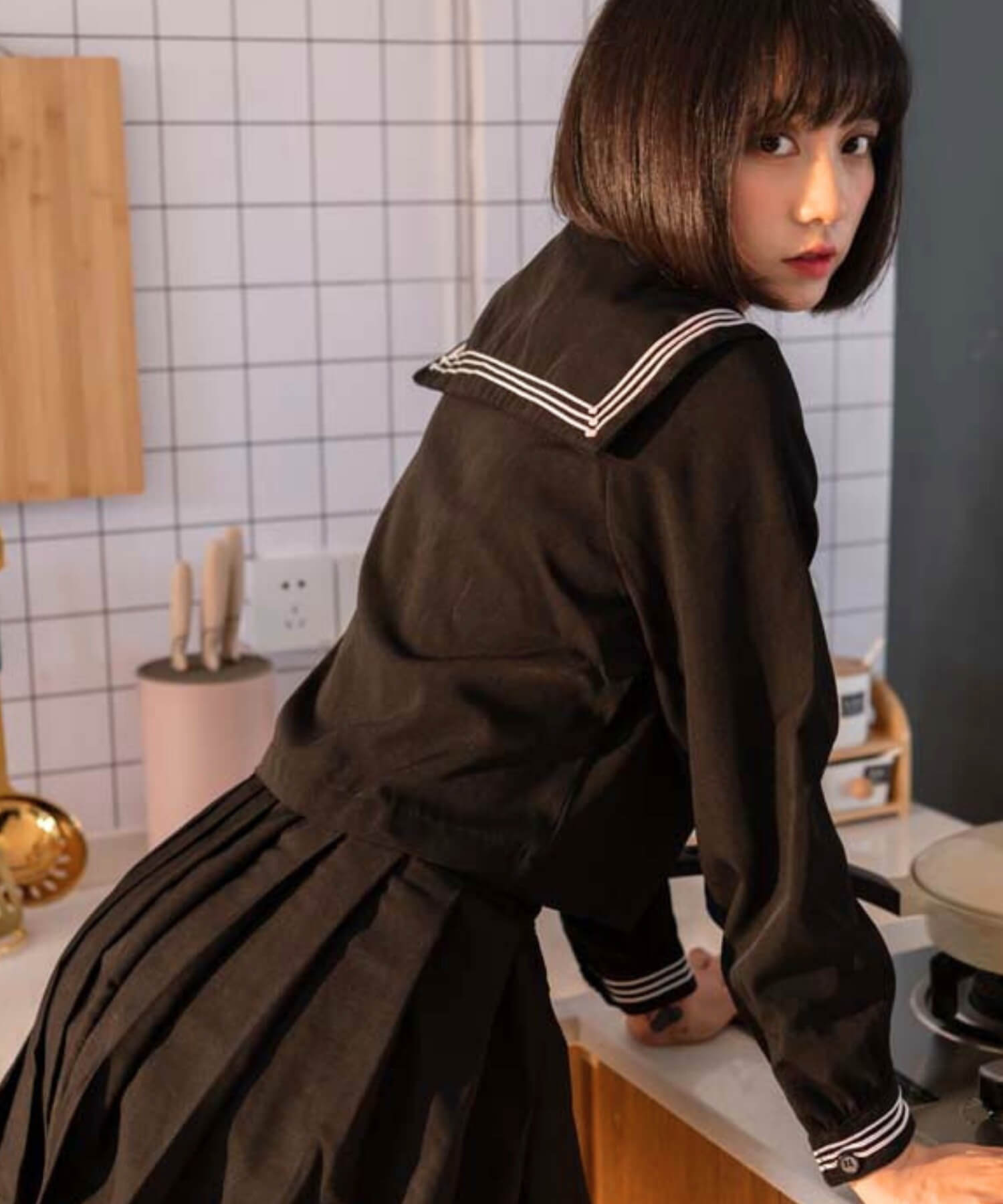 青スカーフつき刺繍入りブラックセーラー服