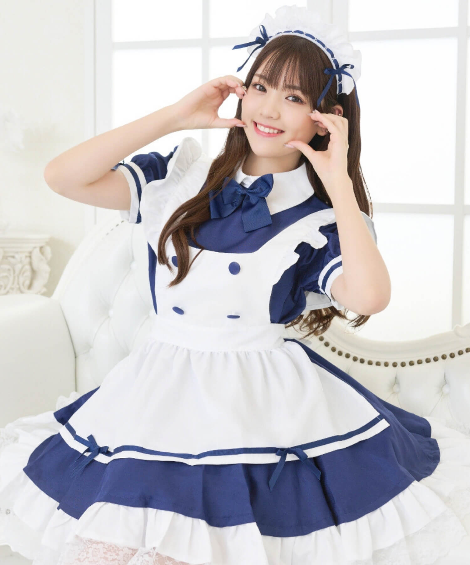 選べる4色!リボン&フリルの王道メイドコスチューム