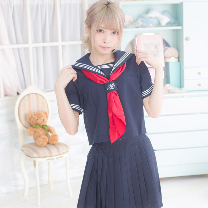 Navy short-sleeved sailor uniform with scarf clasp