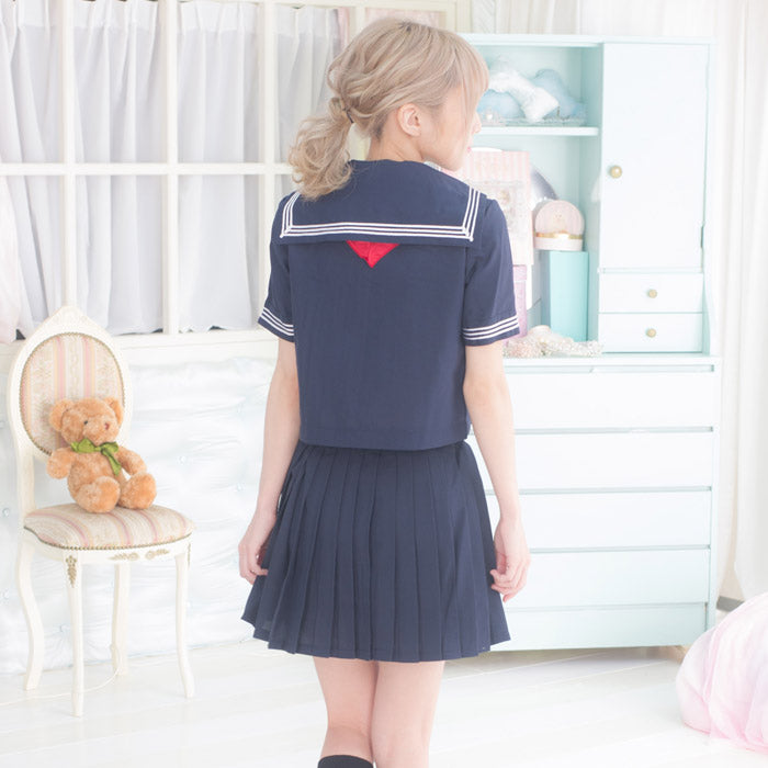 Navy short-sleeved sailor uniform with scarf clasp