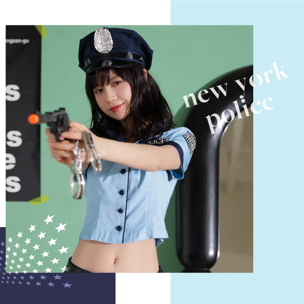 Cropped waist with handcuffs and gun, saxophone police