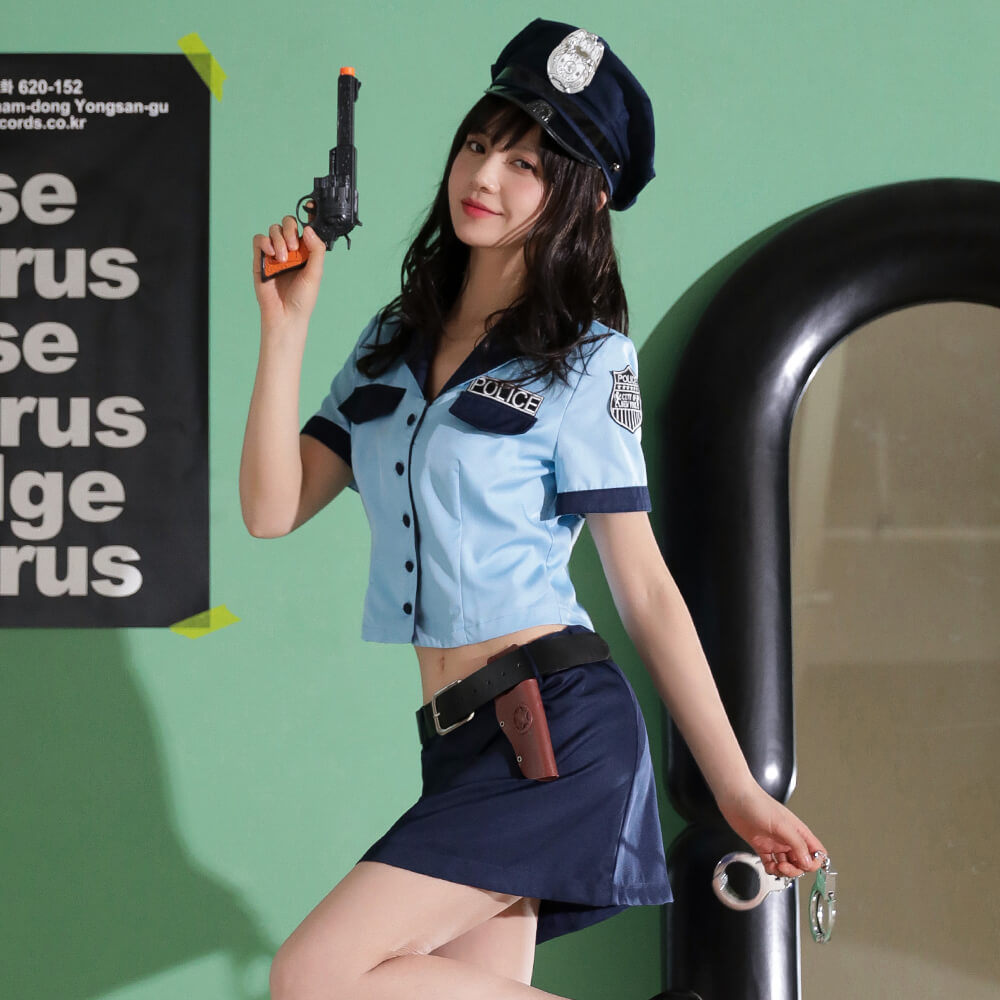 Cropped waist with handcuffs and gun, saxophone police