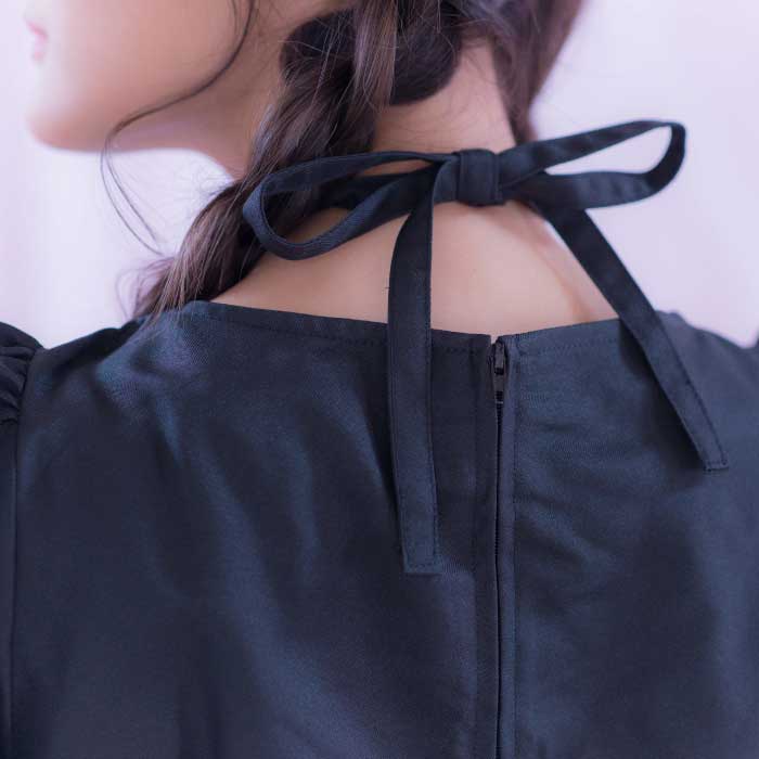 Front button frilling apron maid