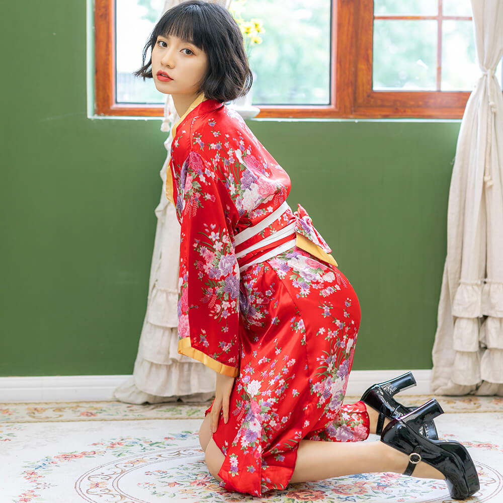 Red Flower Pattern Long Long -length Kaikai style kimono costume