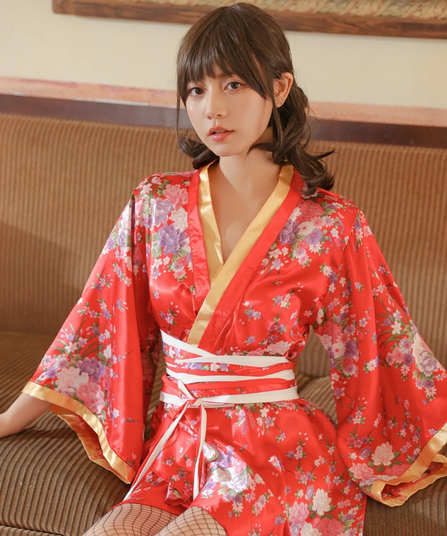 艶レッド 後ろ下がり&フリルの花魁コスチューム | BODYLINE 艶レッド 後ろ下がり&フリルの花魁コスチューム | BODYLINE