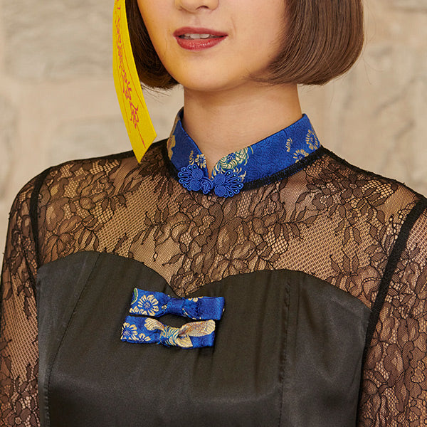 Lace Jiang shi with flared skirt