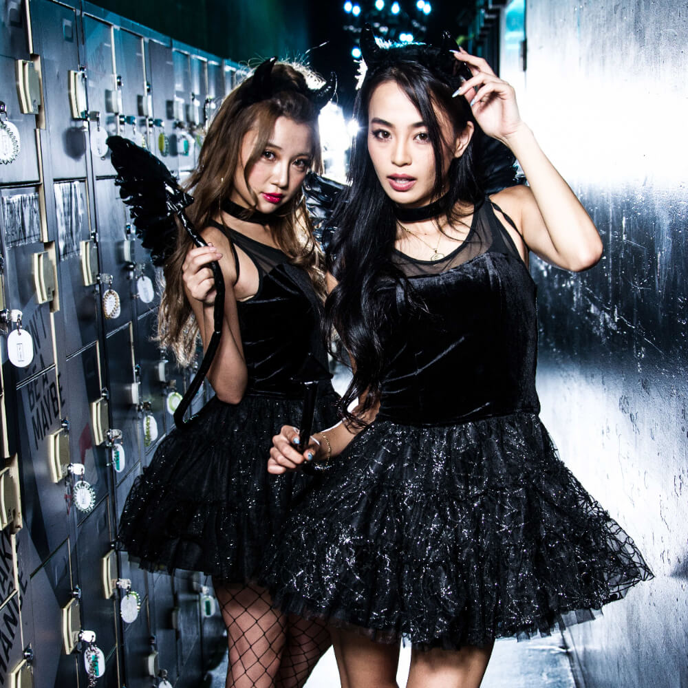 Black Devil Costume 4 -piece set with wings and horns