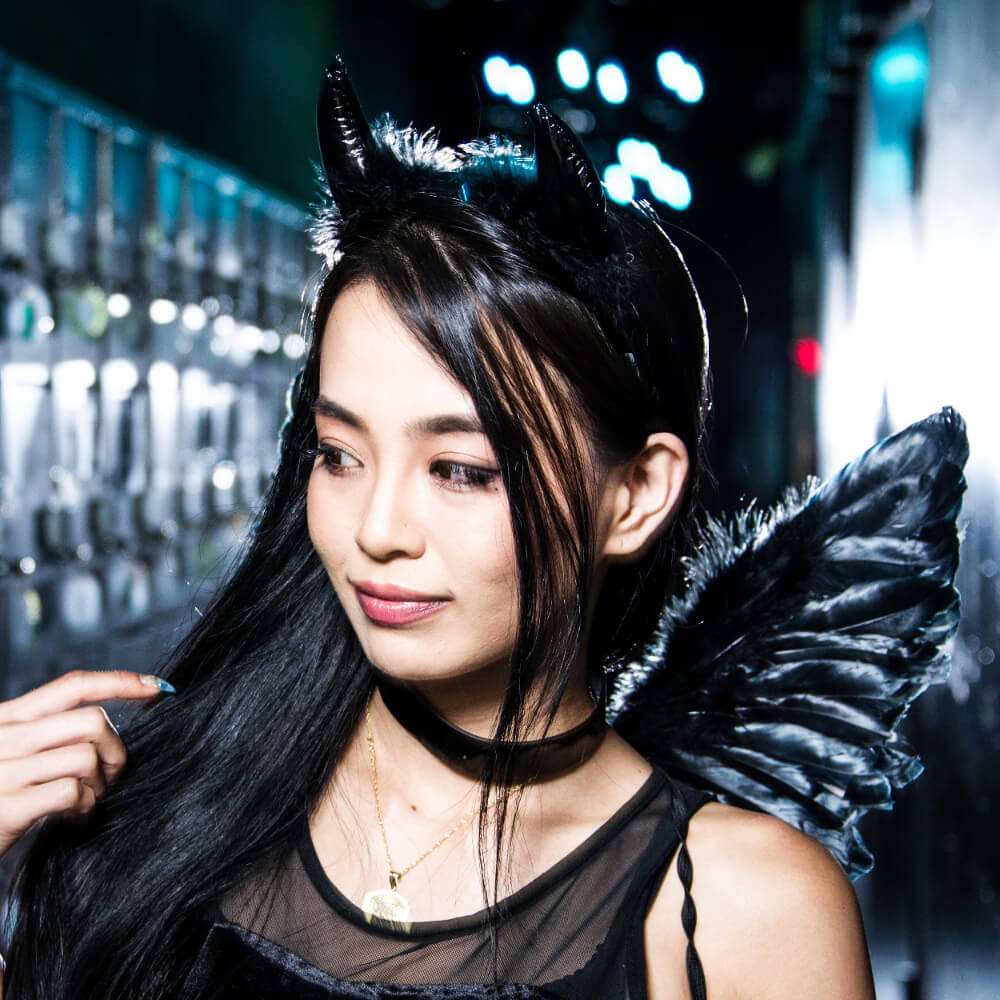 Black Devil Costume 4 -piece set with wings and horns