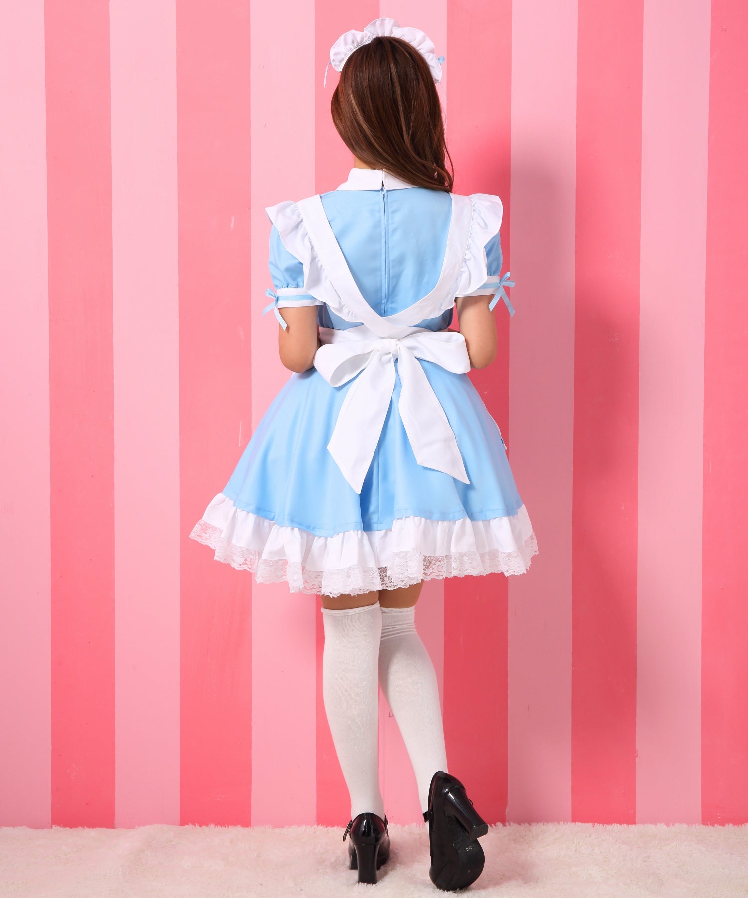 ピンクとサックスカラーのエンジェルメイド服