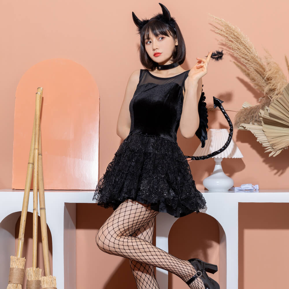 Gorgeous set of black devil dress