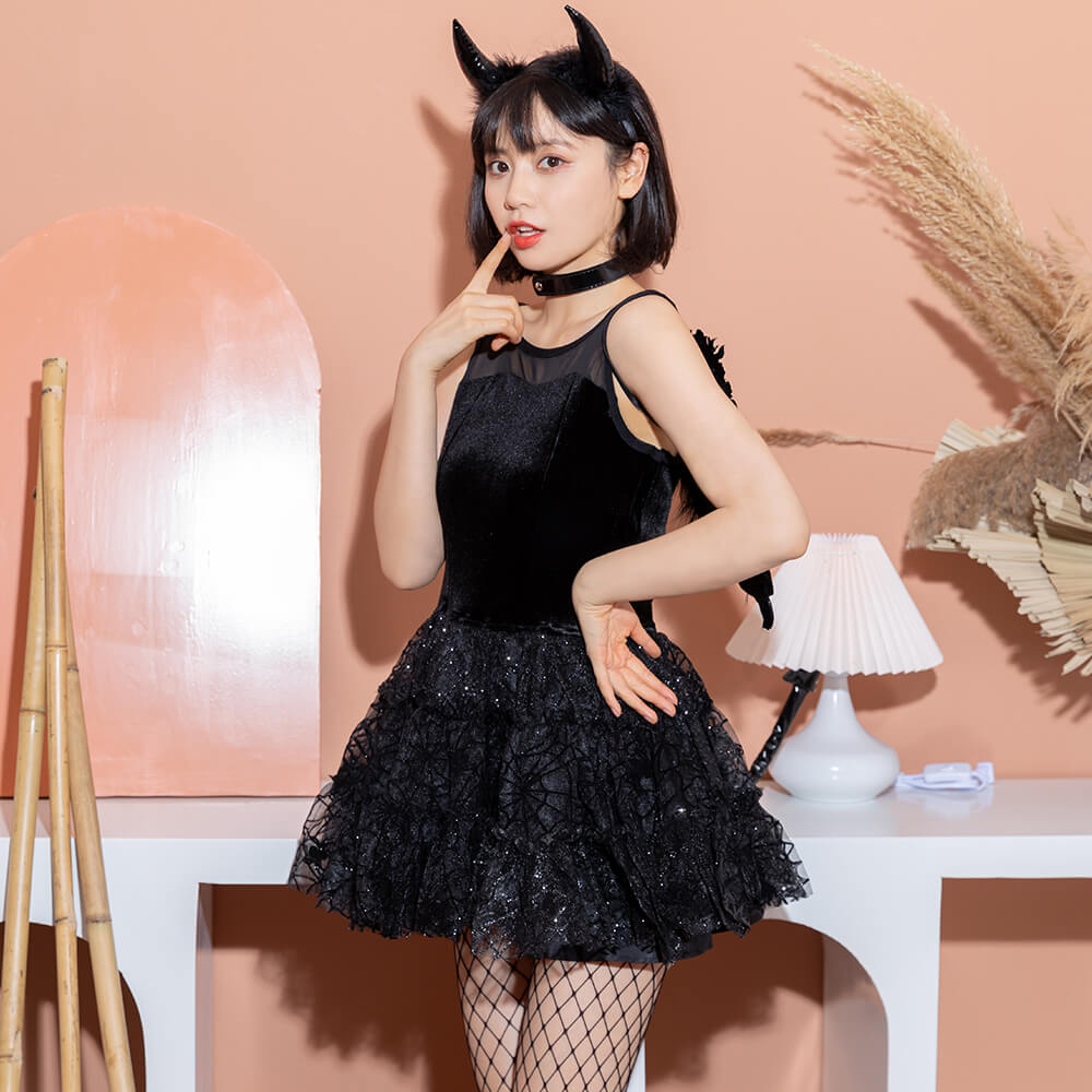 Gorgeous set of black devil dress