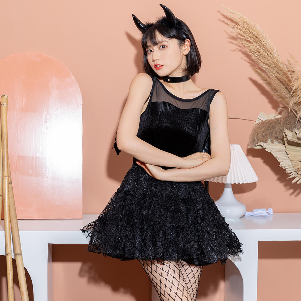 Gorgeous set of black devil dress