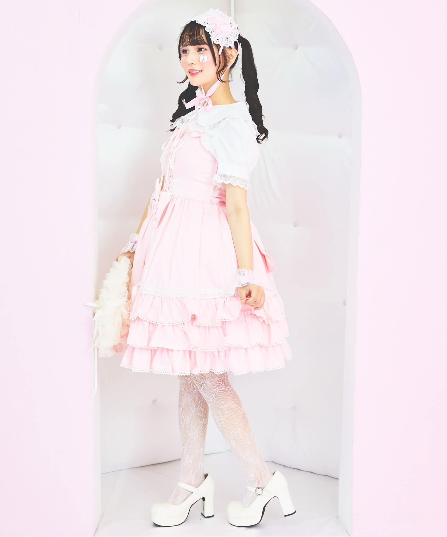 レースアップのリボンフリルジャンパースカート