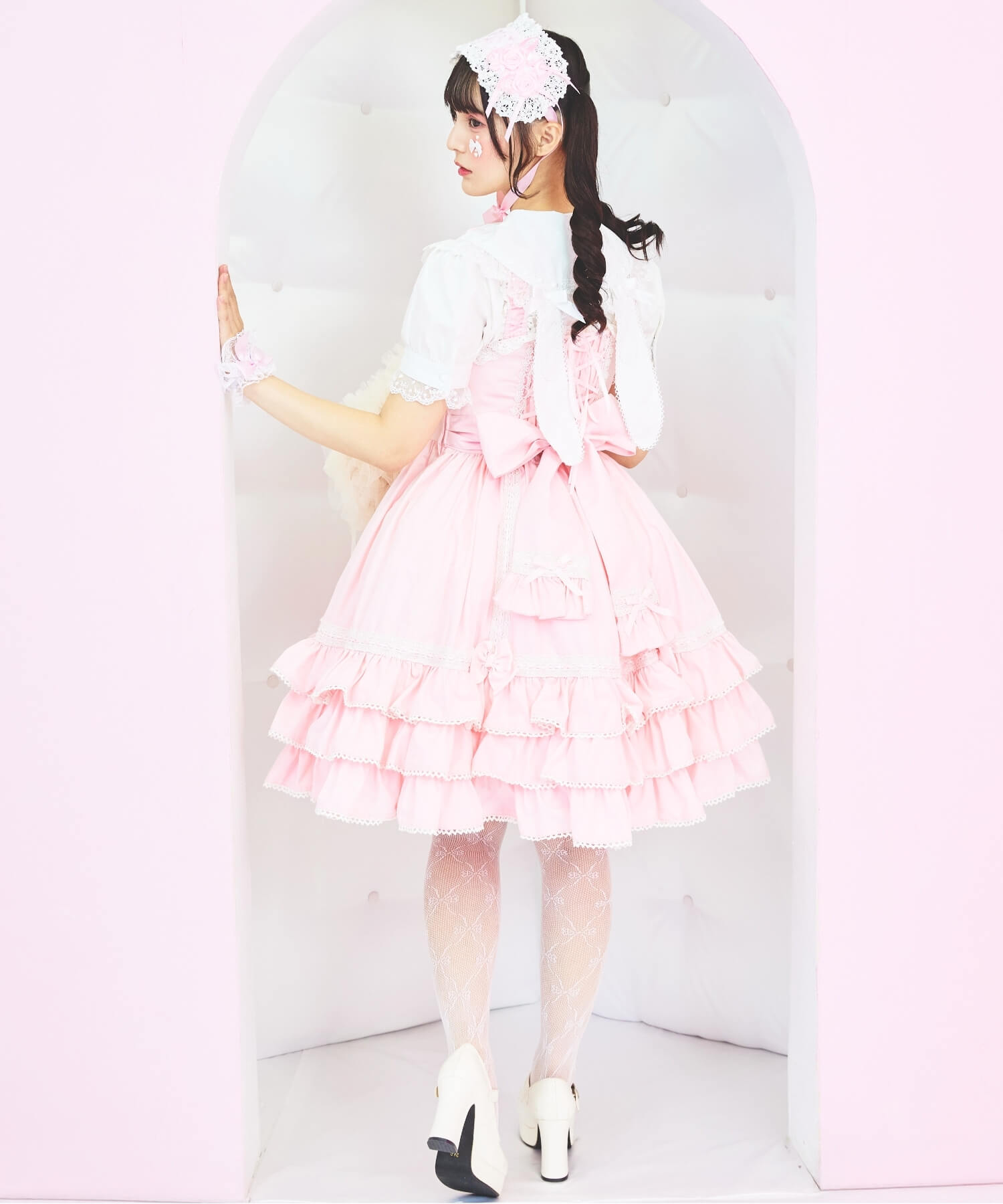 レースアップのリボンフリルジャンパースカート