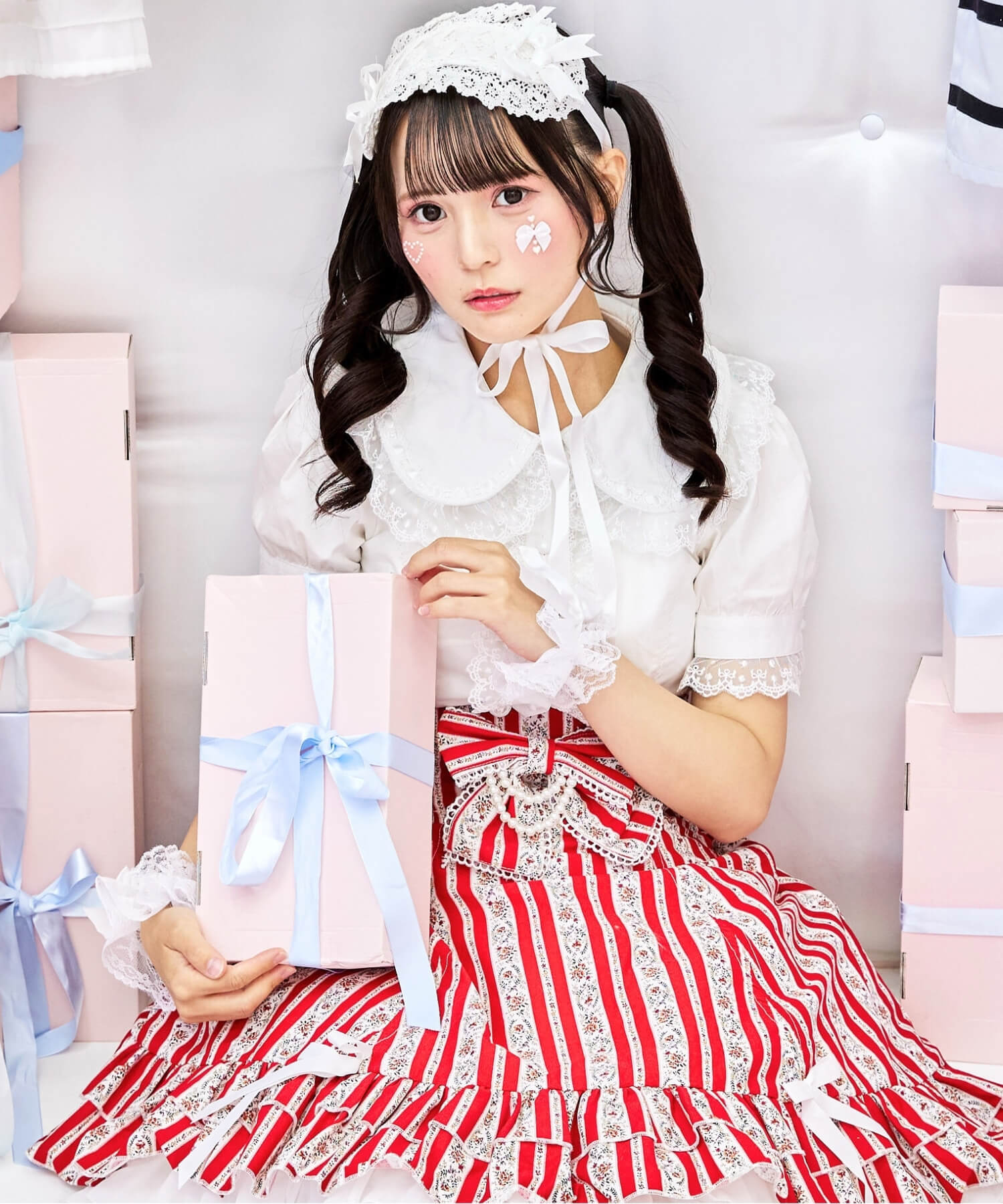 Bunny ear dot lace frill blouse