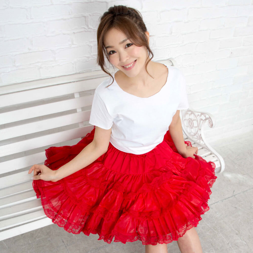 Medium Length Lacy Pannier