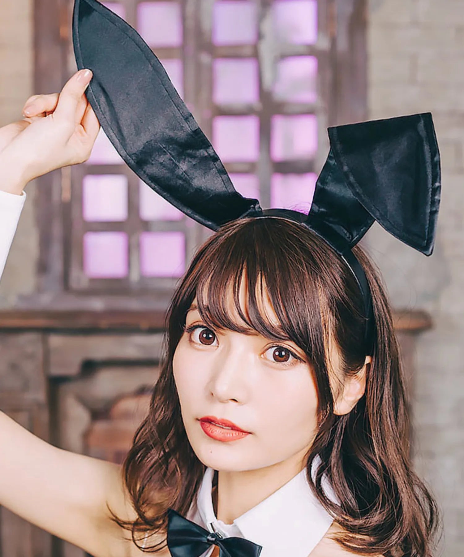 Basic bunny girl costume with transparent strap