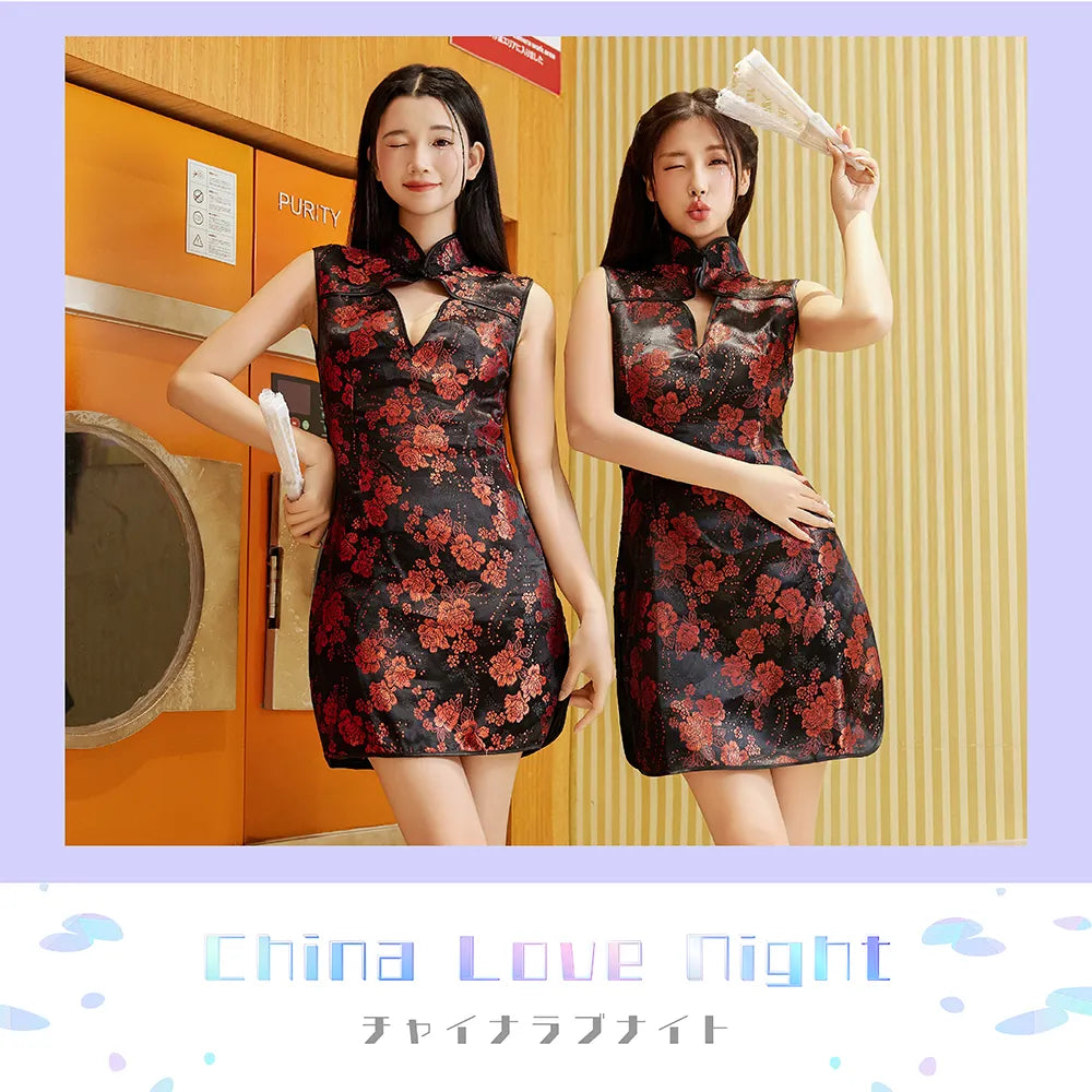 大胆レースのチャイナドレス