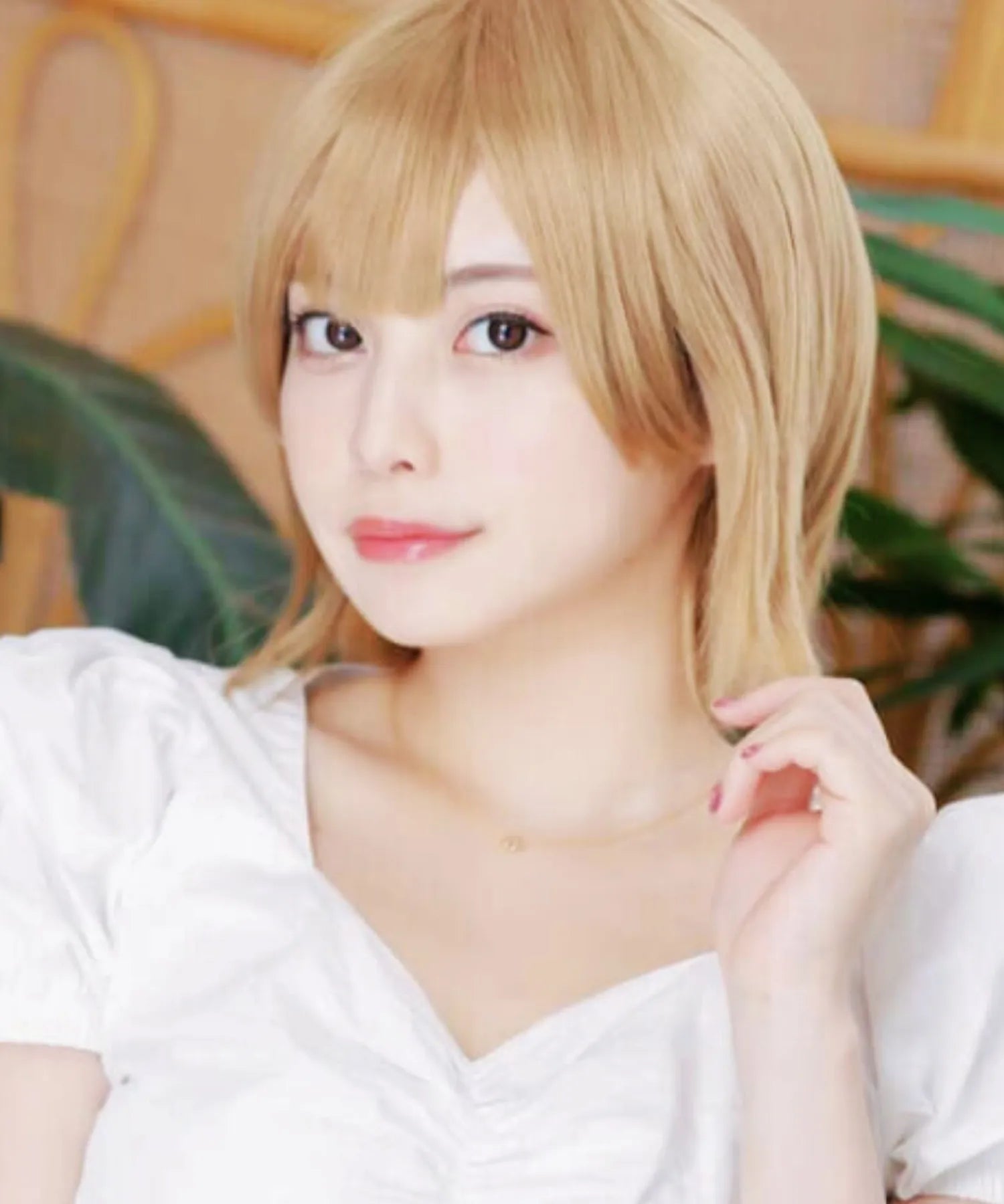 Long neckline short wig
