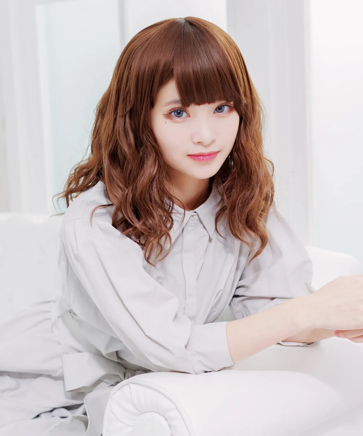 Semi long waved wig