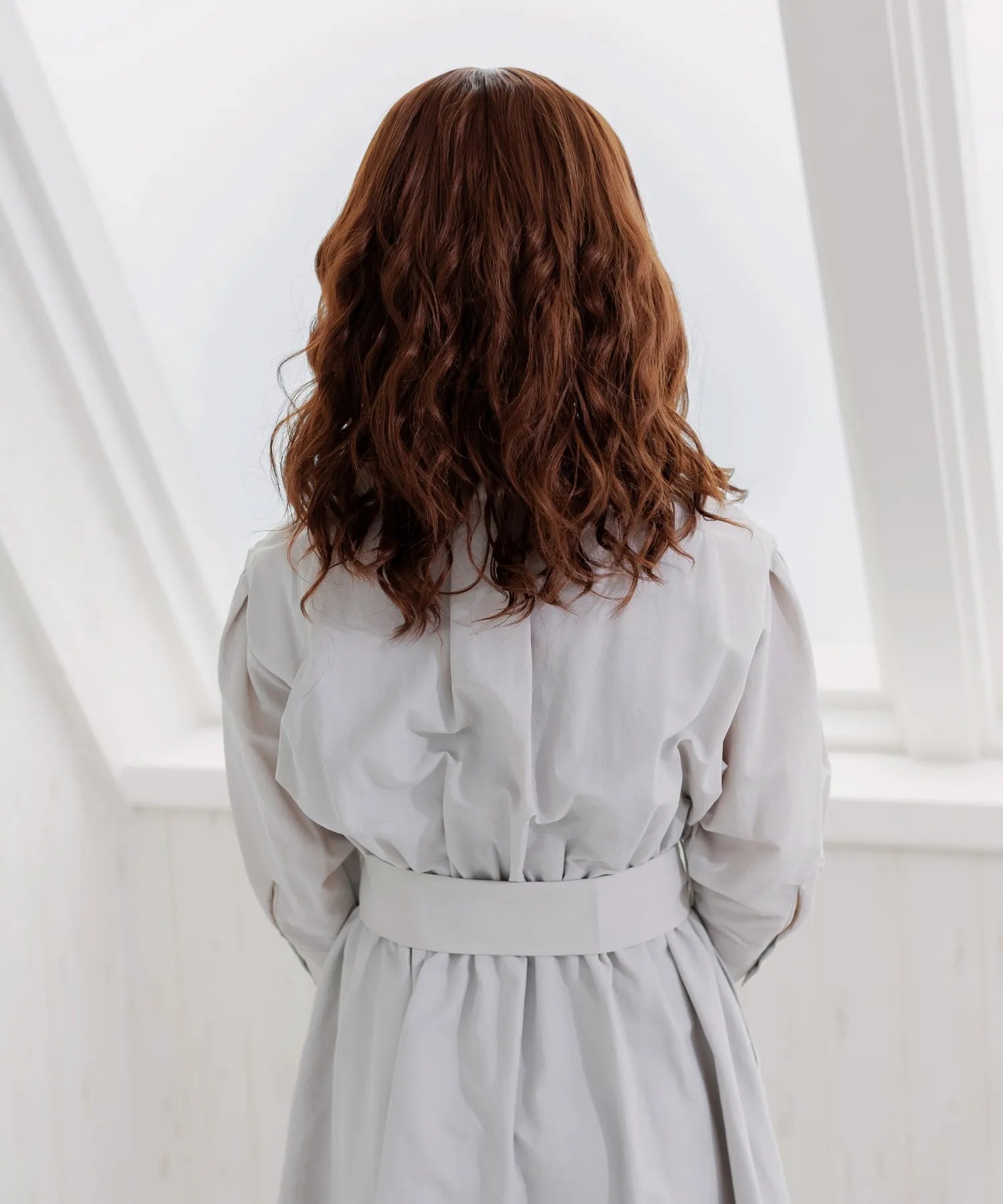 Semi long waved wig
