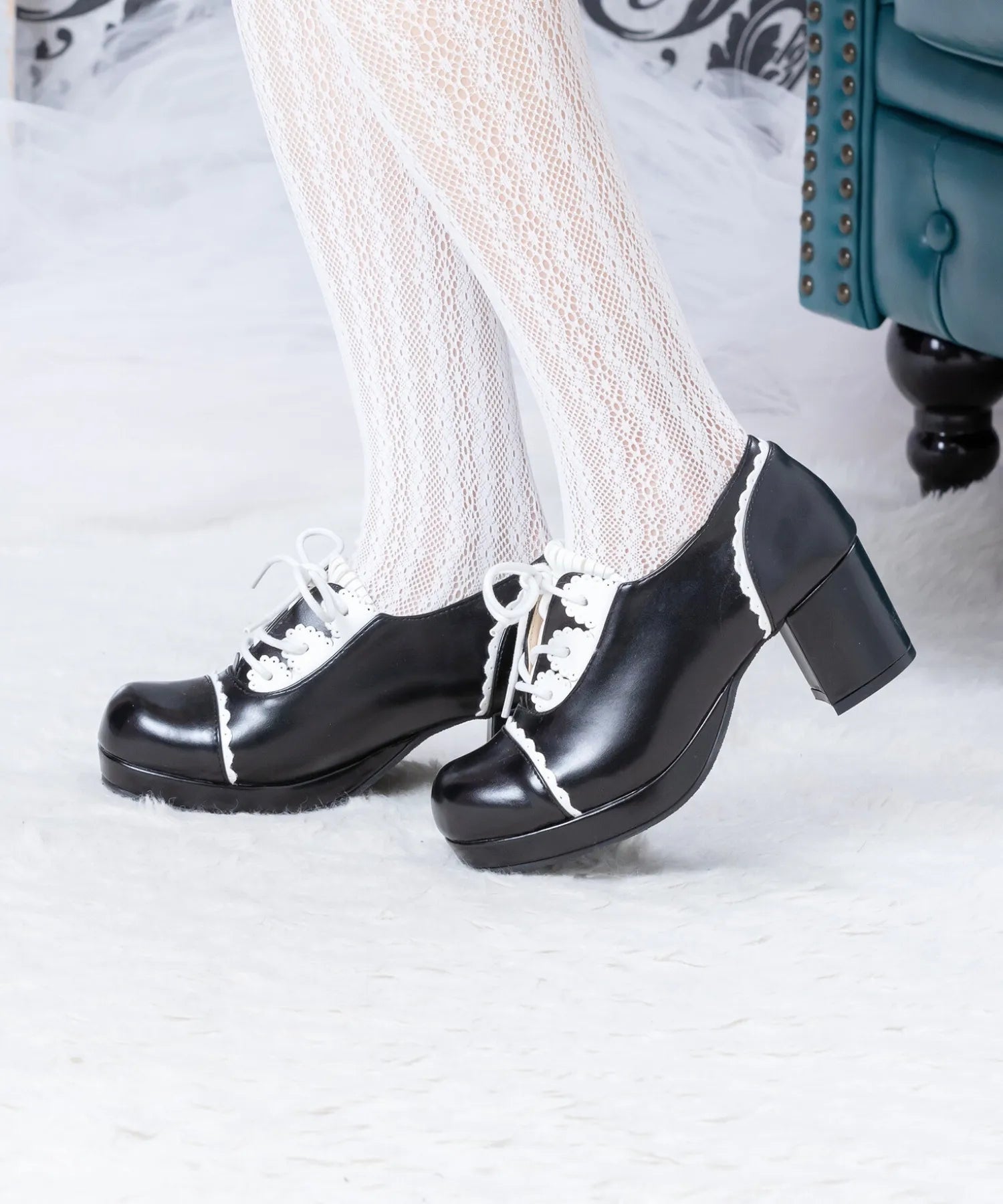 Braided scalloped shoes