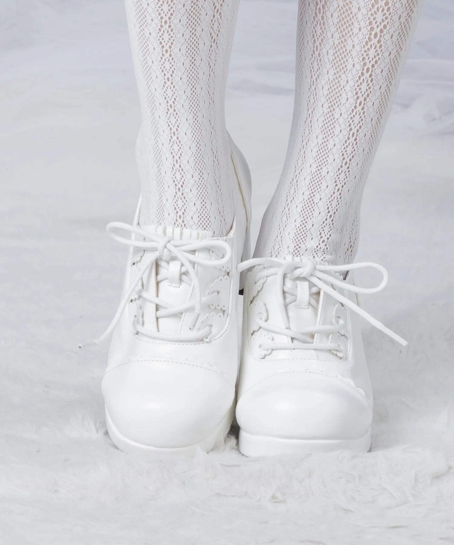 Braided scalloped shoes
