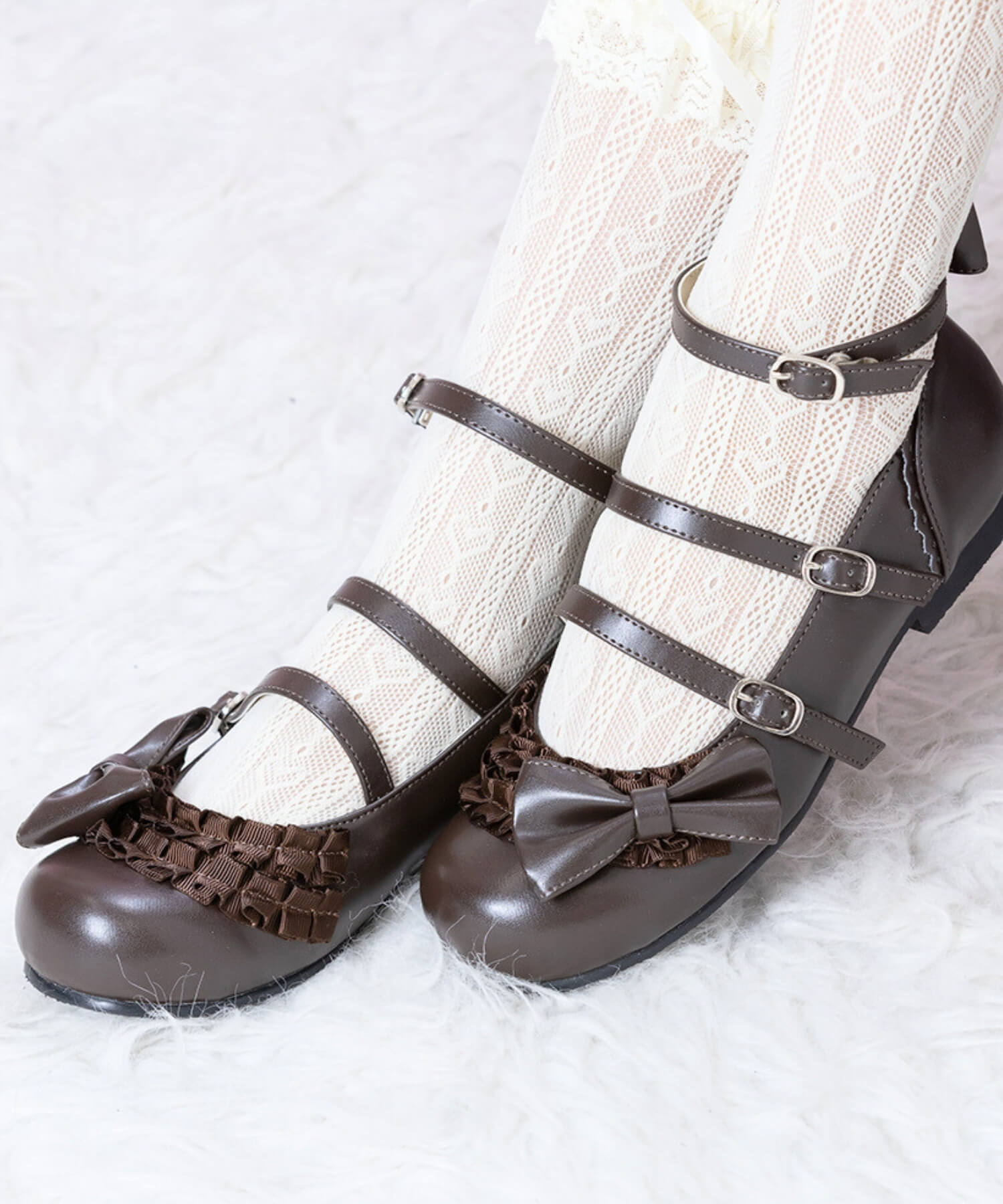 Frill ribbon shoes