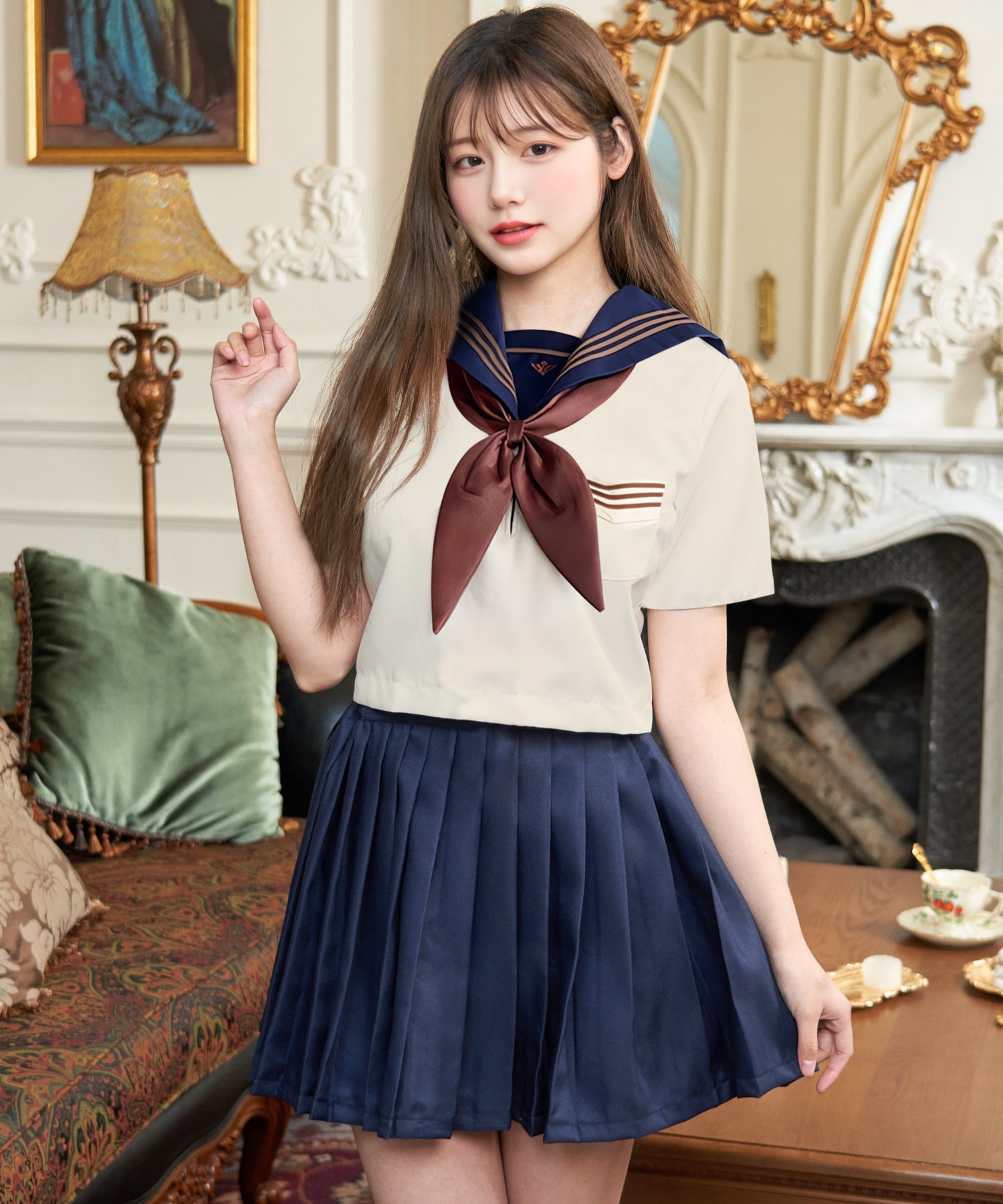 クリームベージュ半袖セーラー服