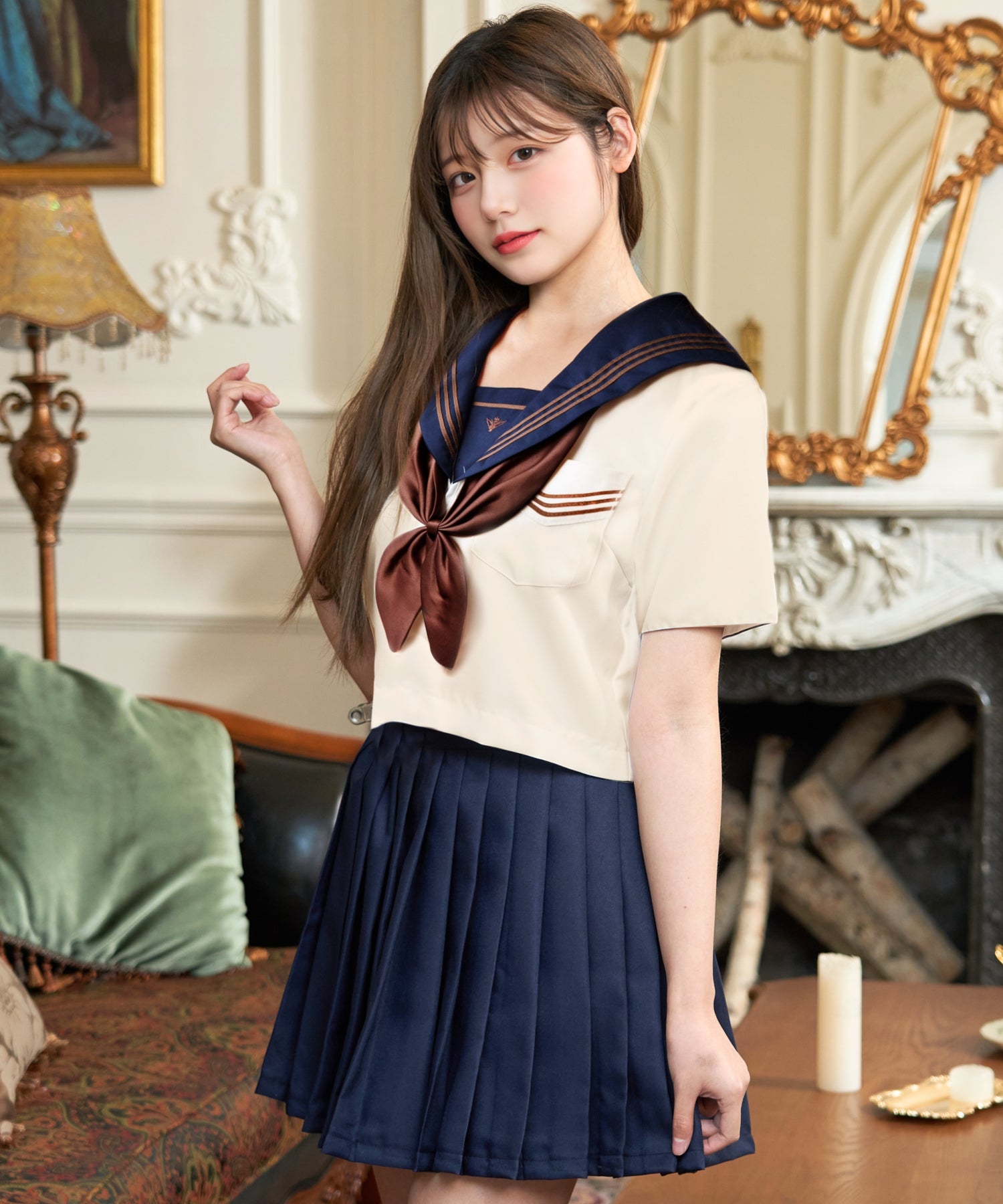クリームベージュ半袖セーラー服