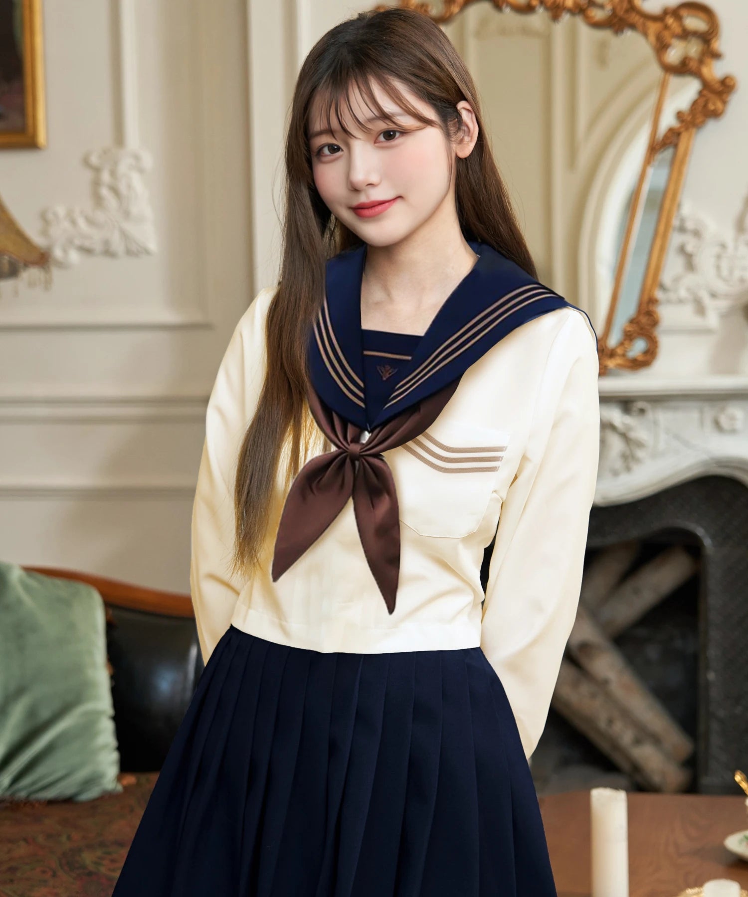 クリームベージュ長袖セーラー服