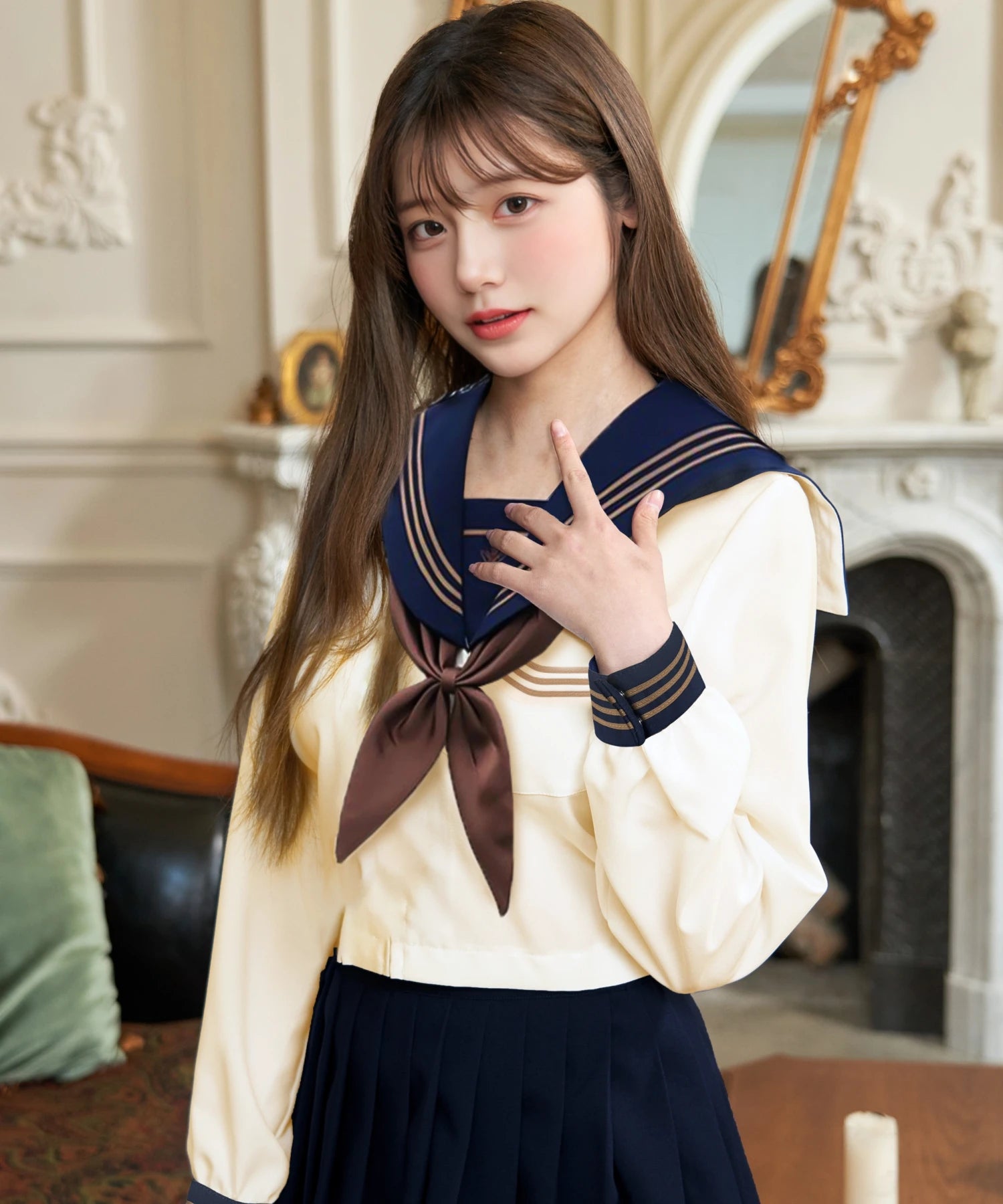 クリームベージュ長袖セーラー服