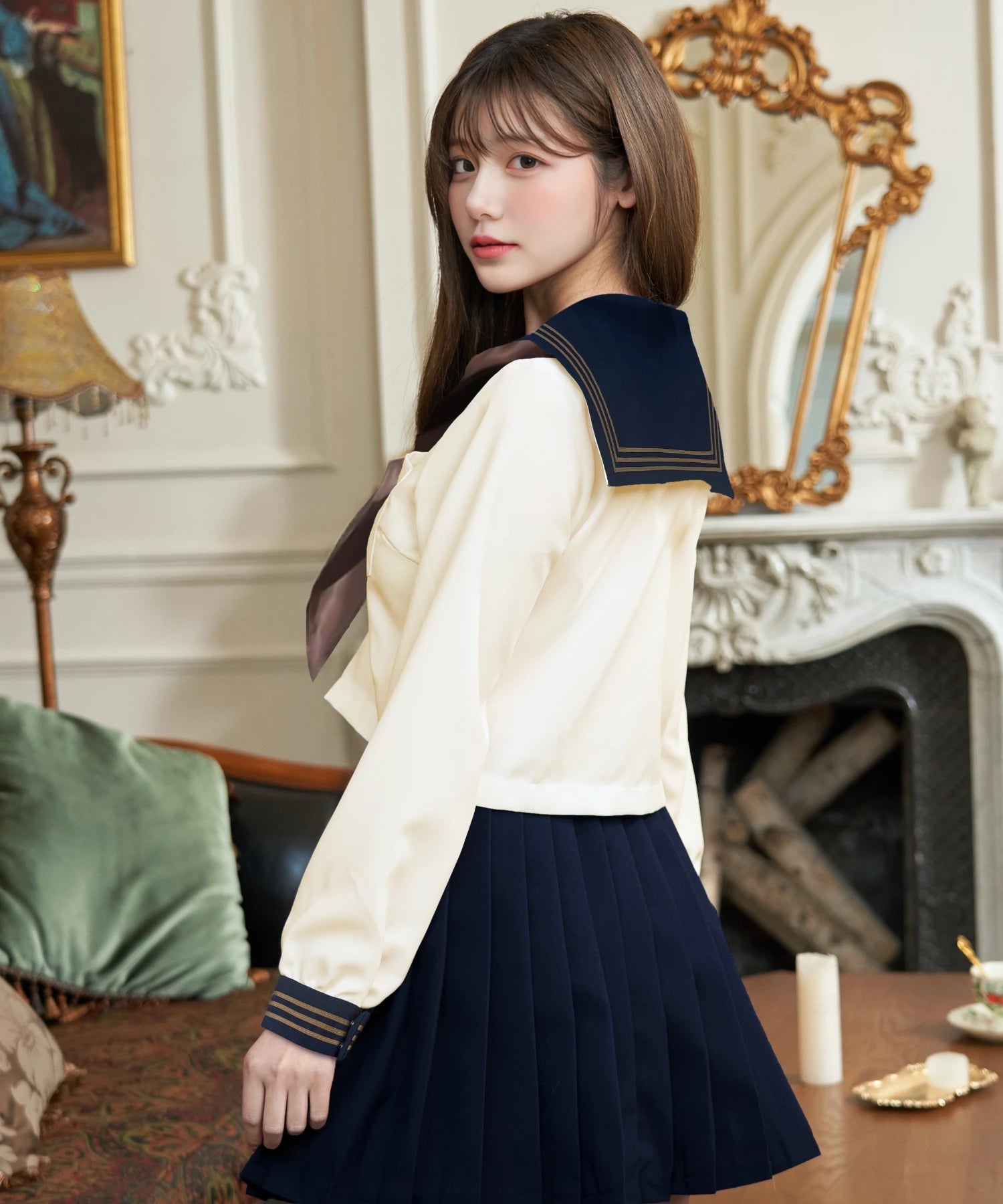 クリームベージュ長袖セーラー服