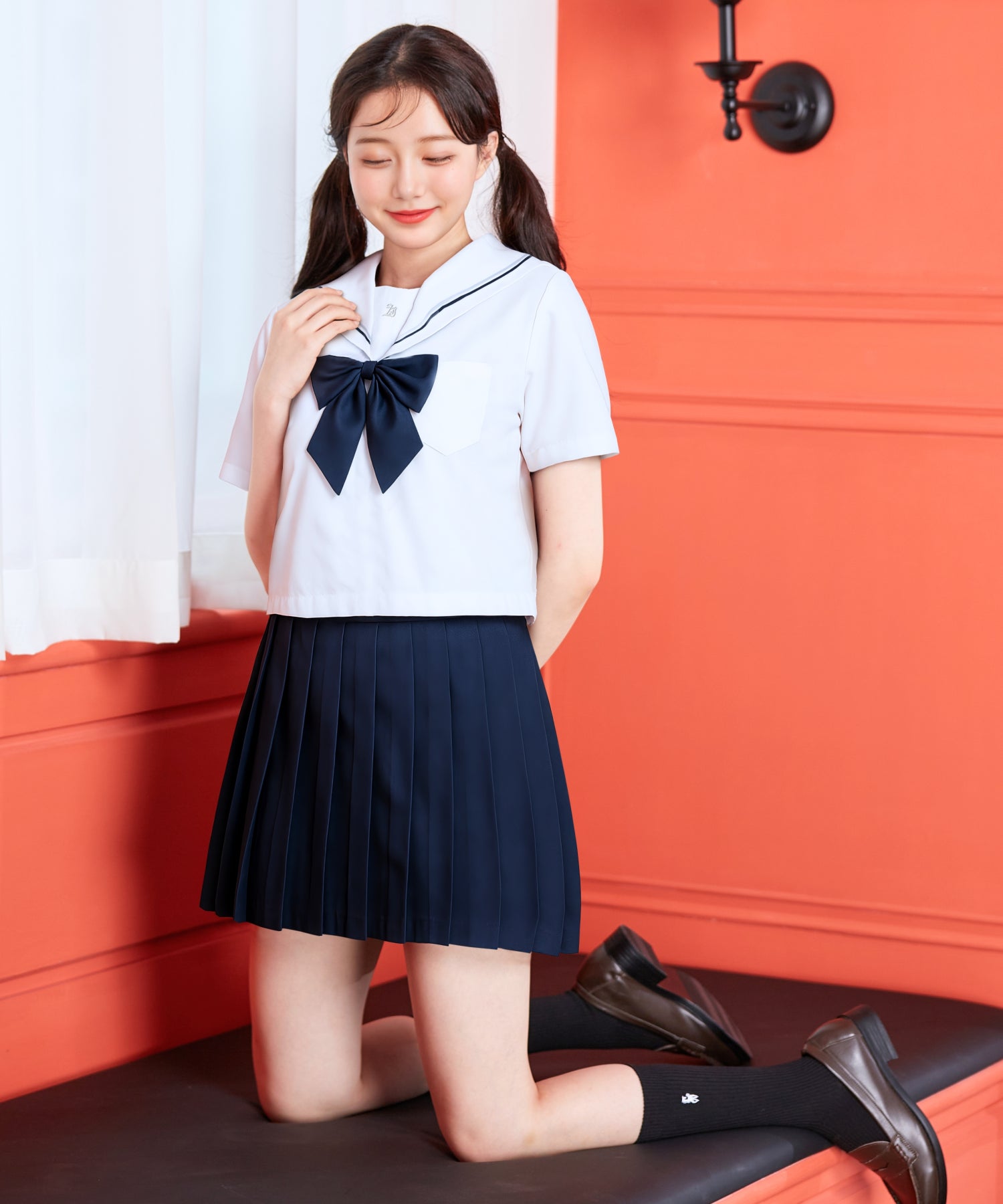 ホワイト×ネイビー半袖セーラー服