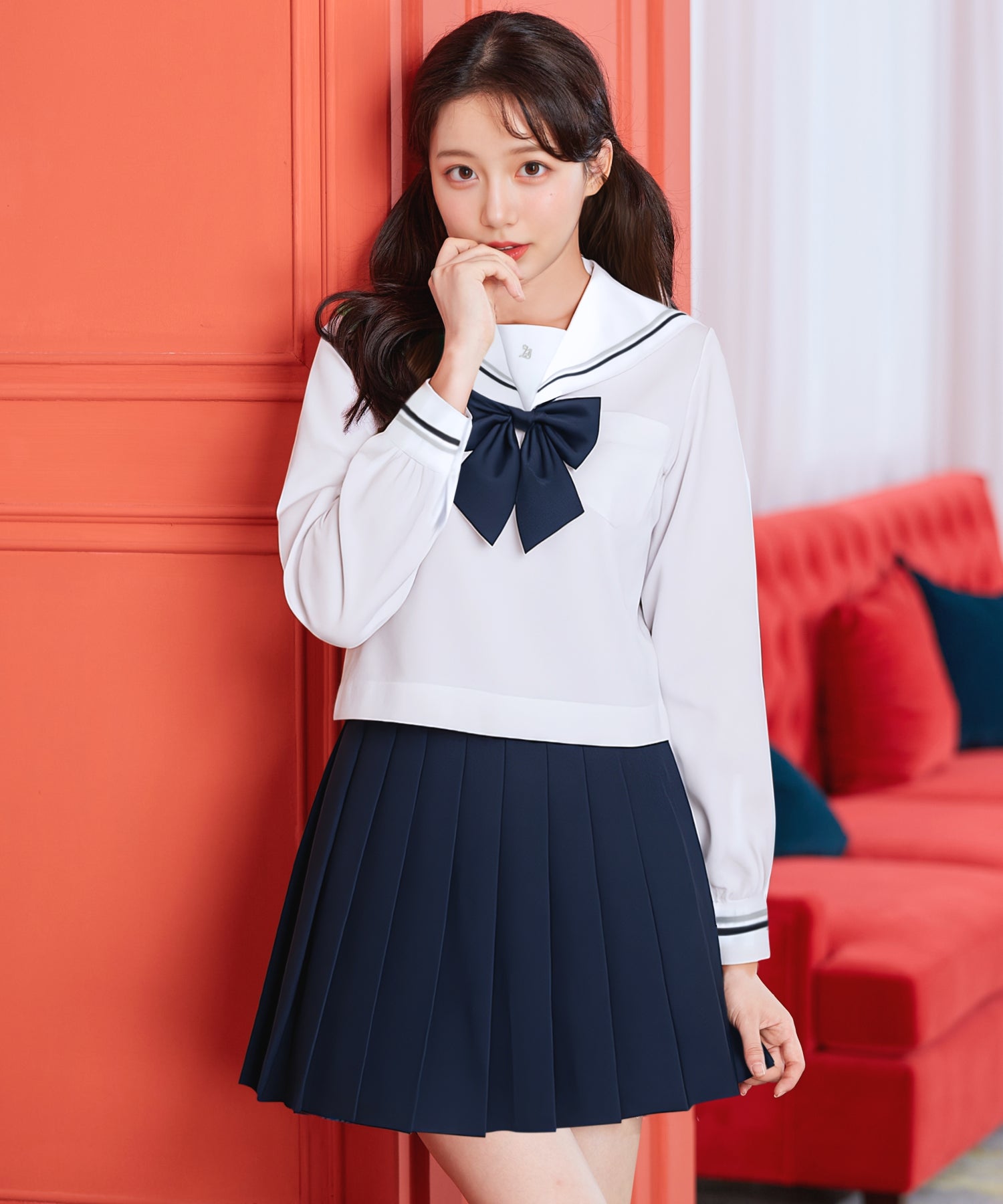 ホワイト×ネイビー長袖セーラー服