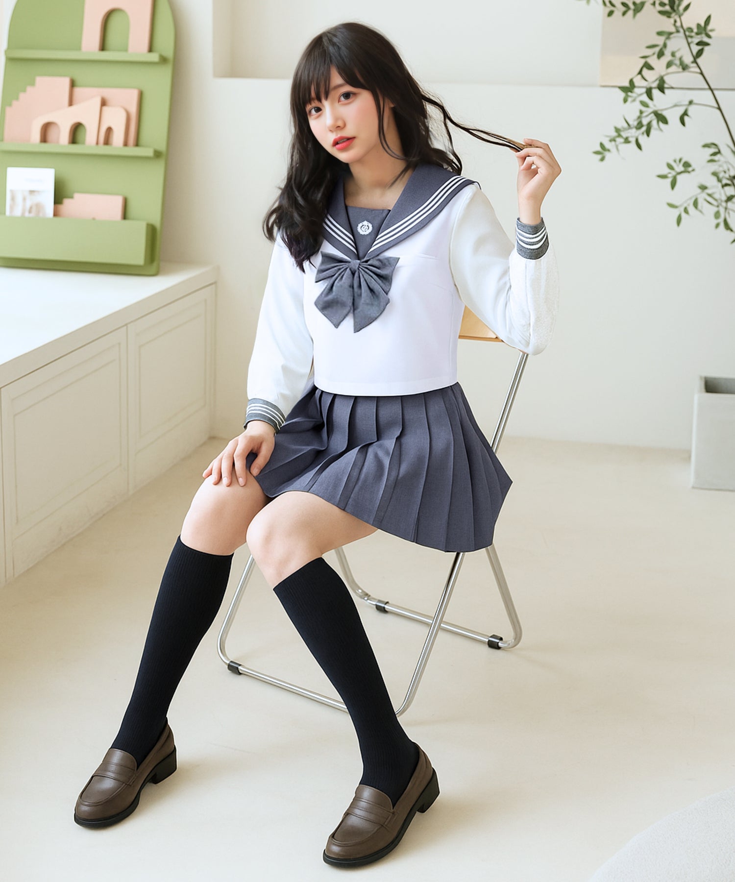 チャコールグレー長袖セーラー服