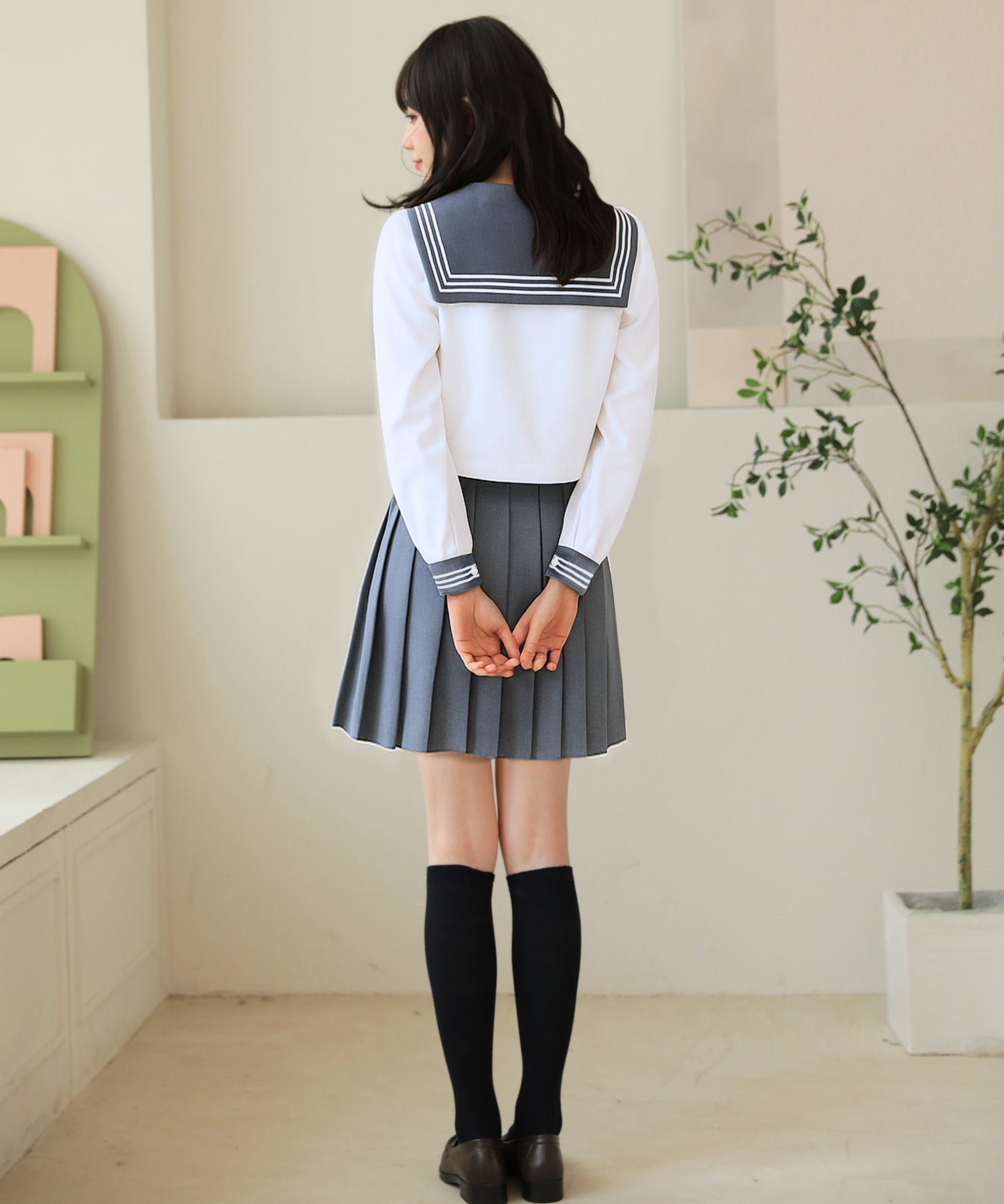 チャコールグレー長袖セーラー服