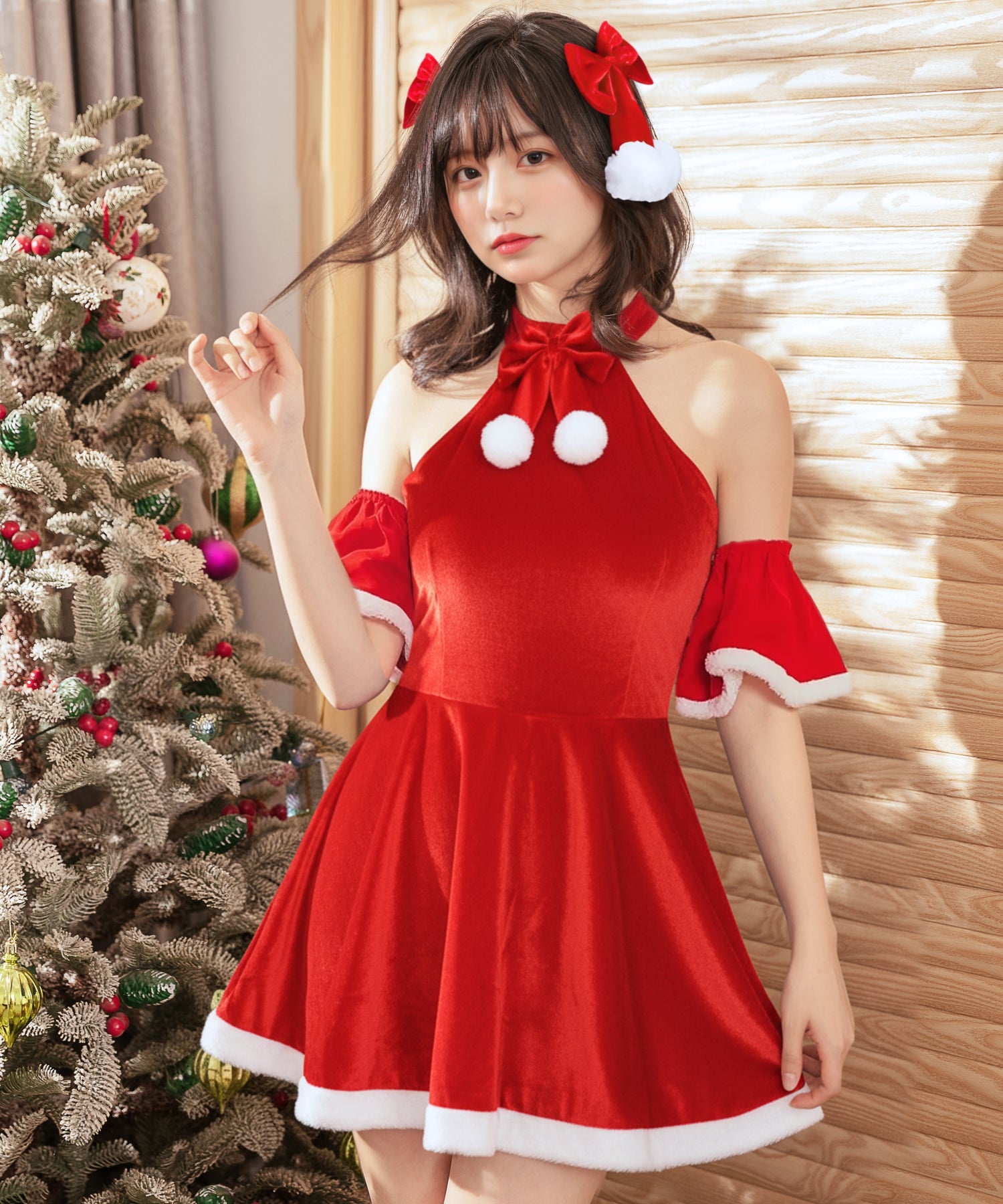 ホルターネックのスウィートサンタ