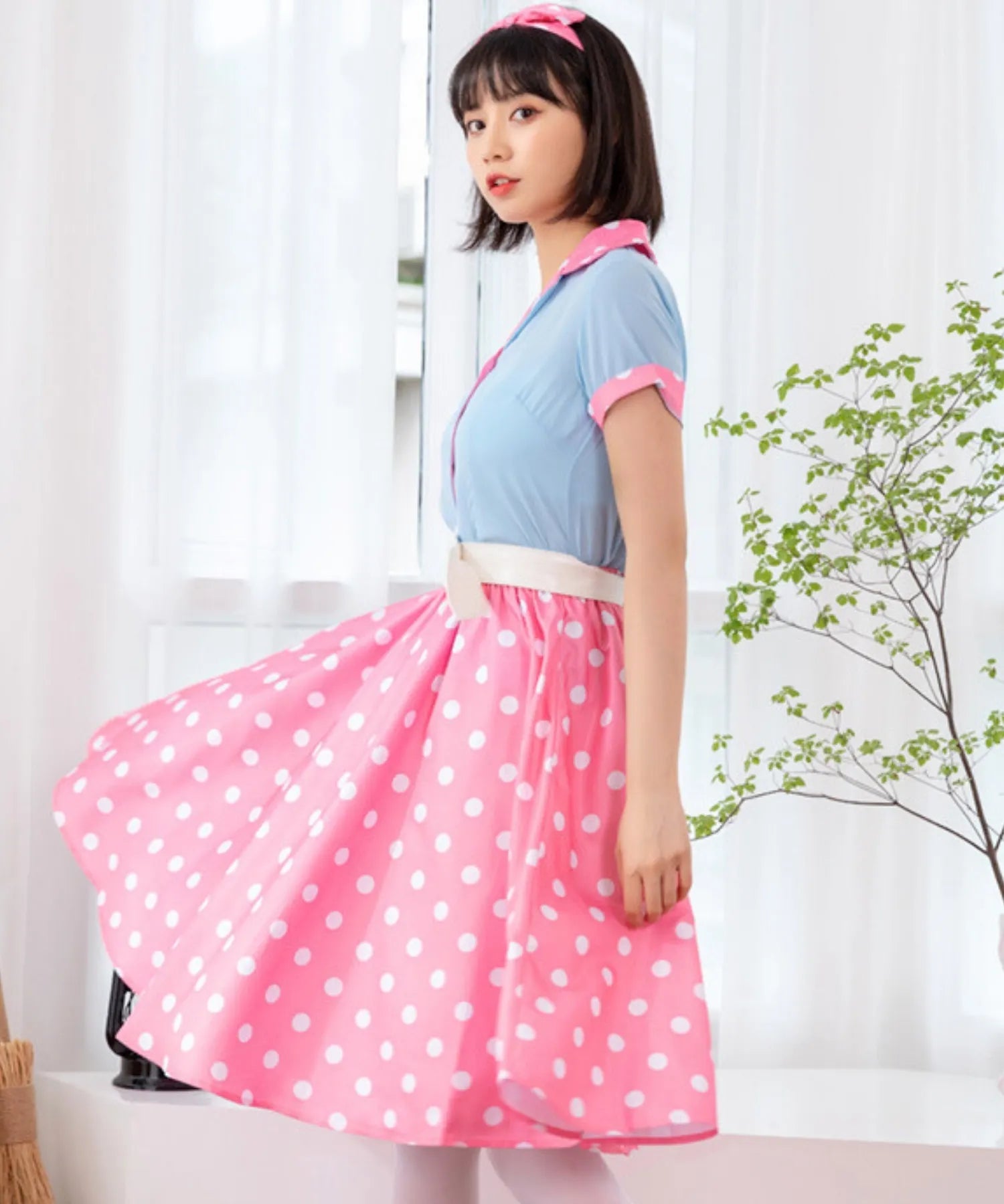 50's style retro polka dot set-up