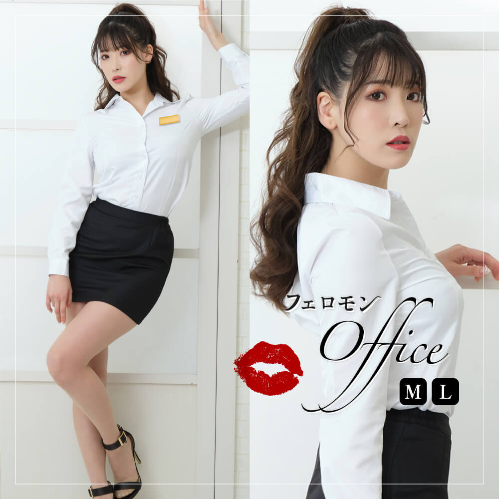 With name tag plate! White shirt and black mini skirt OL style set