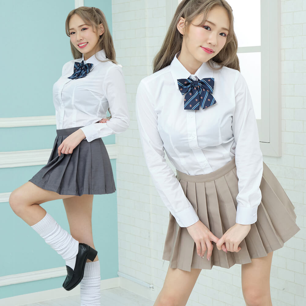 Two colors to choose from! Dull-colored uniform