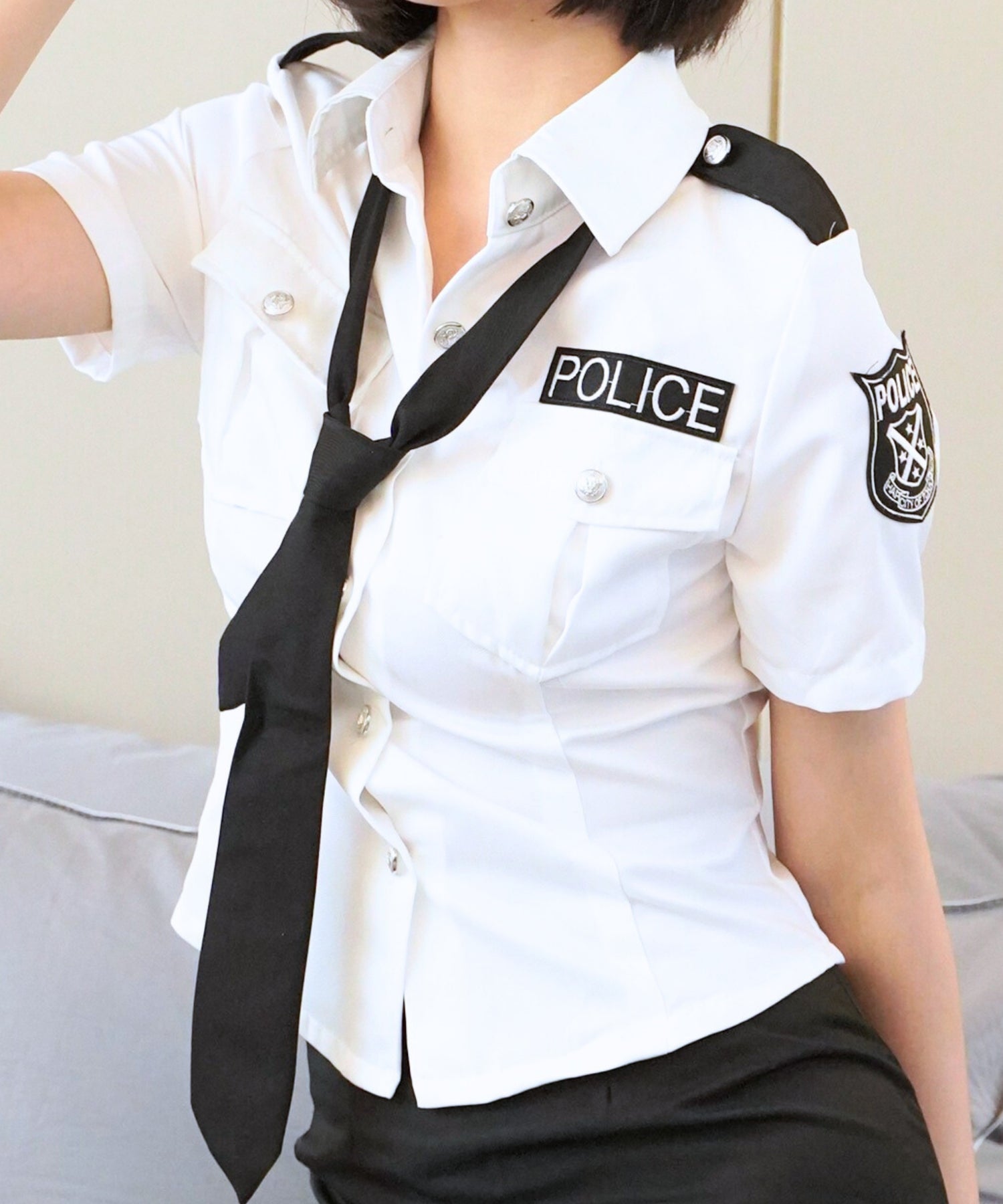 5-piece white and black police set with handcuffs
