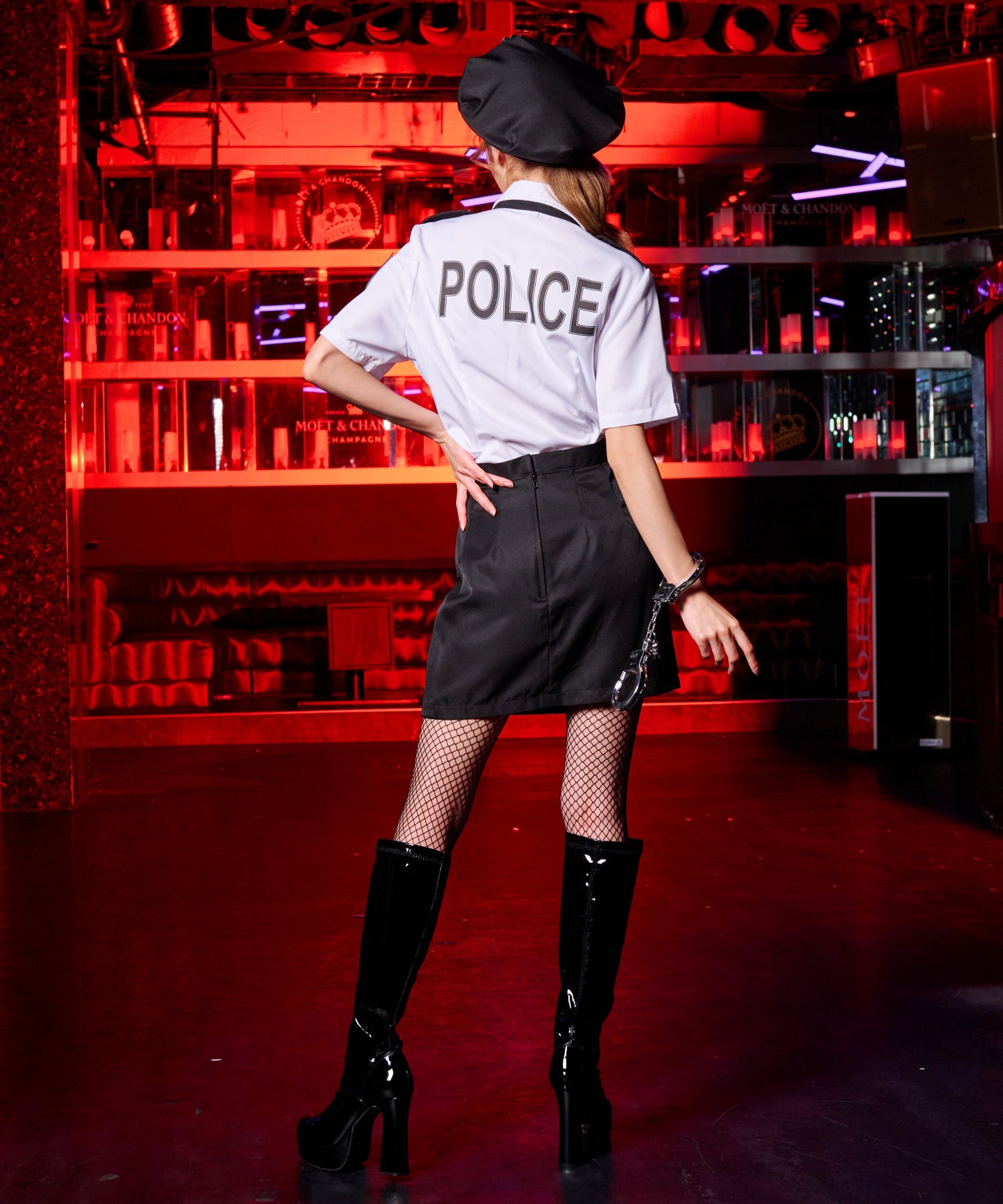 白シャツ×黒ミニスカート 帽子付きポリスコスチューム