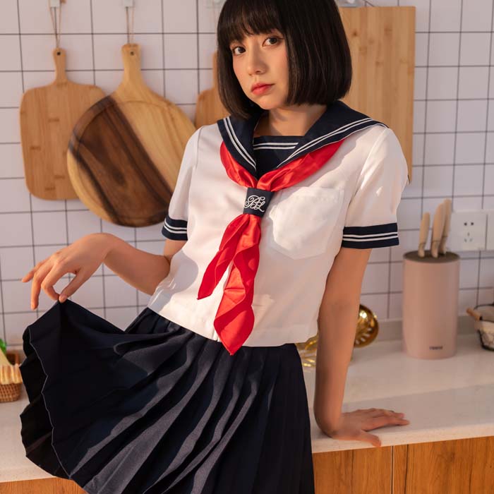 2本ライン 刺繍入り半袖セーラー服